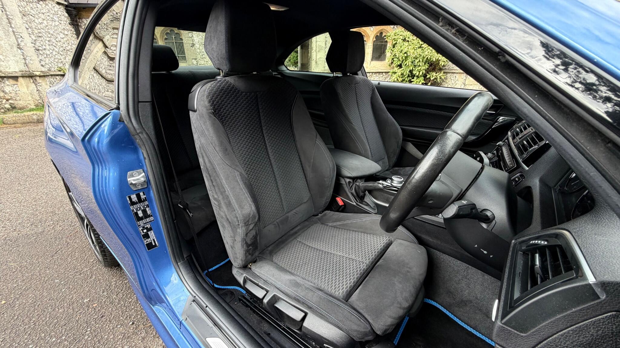 BMW 2 Series view 30