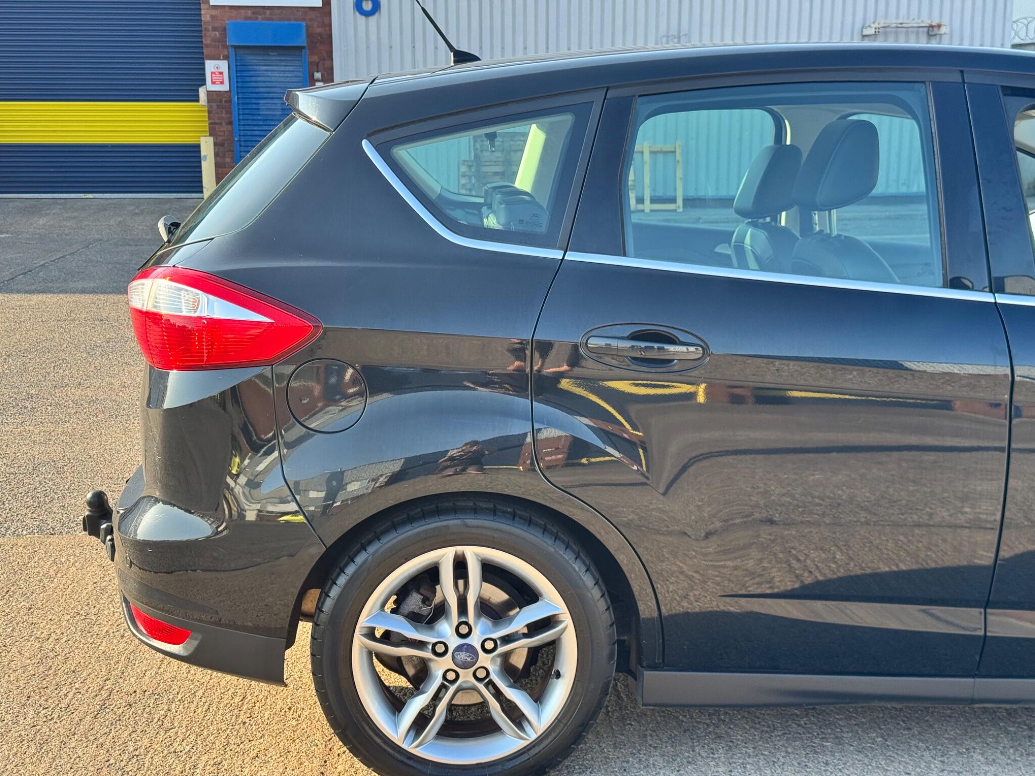 Ford C-Max view 51