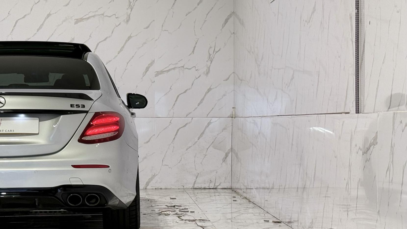 Mercedes-Benz E Class view 56