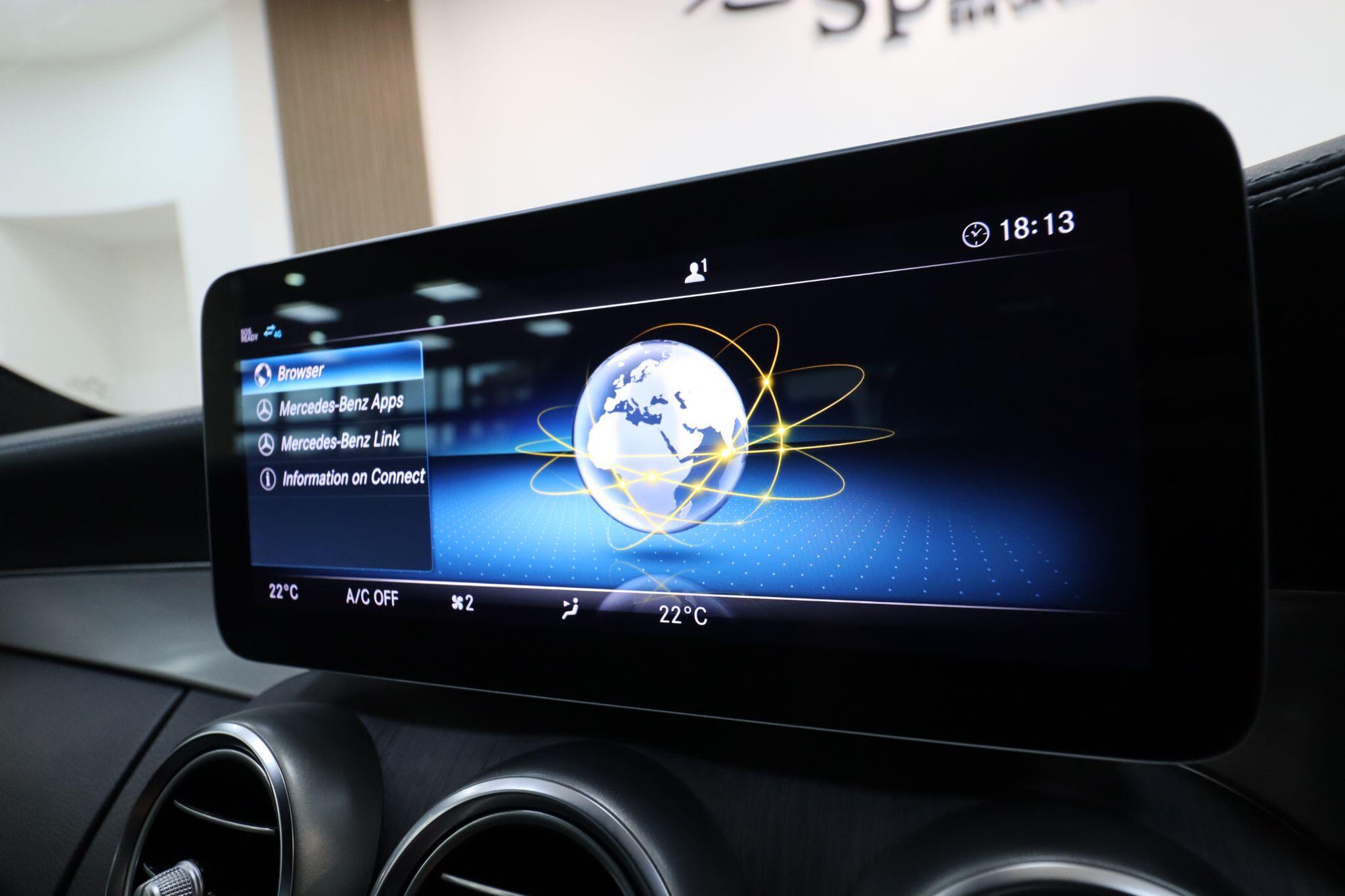 Mercedes-Benz C Class view 27
