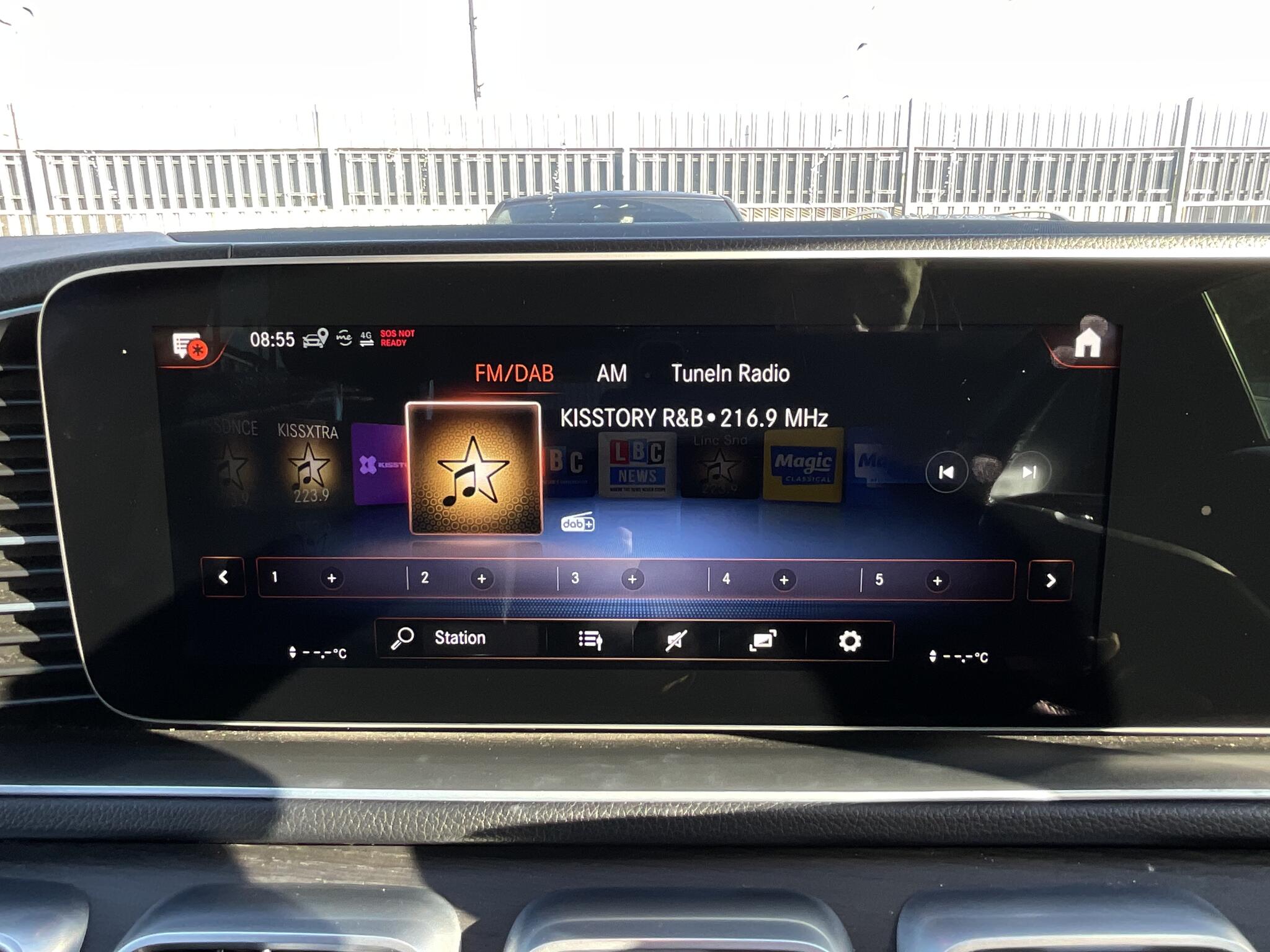 Mercedes-Benz Gle view 26