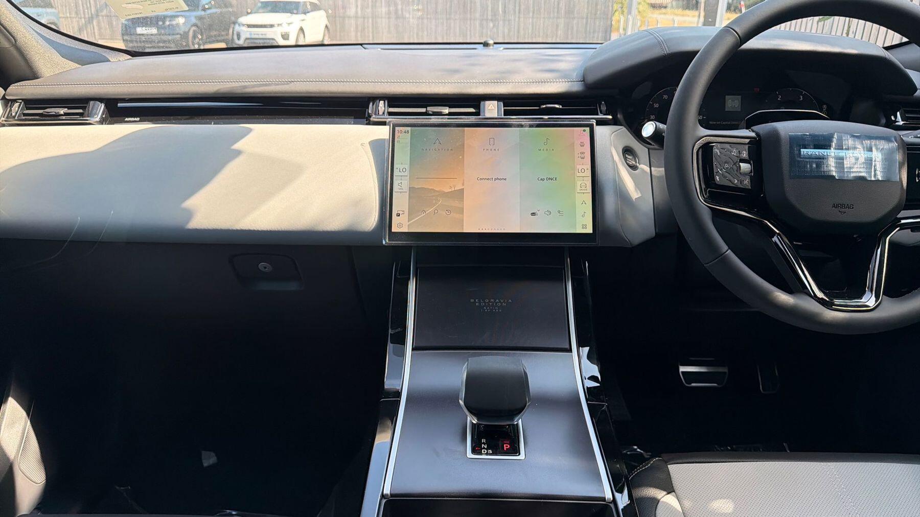 Land Rover Range Rover Velar view 14