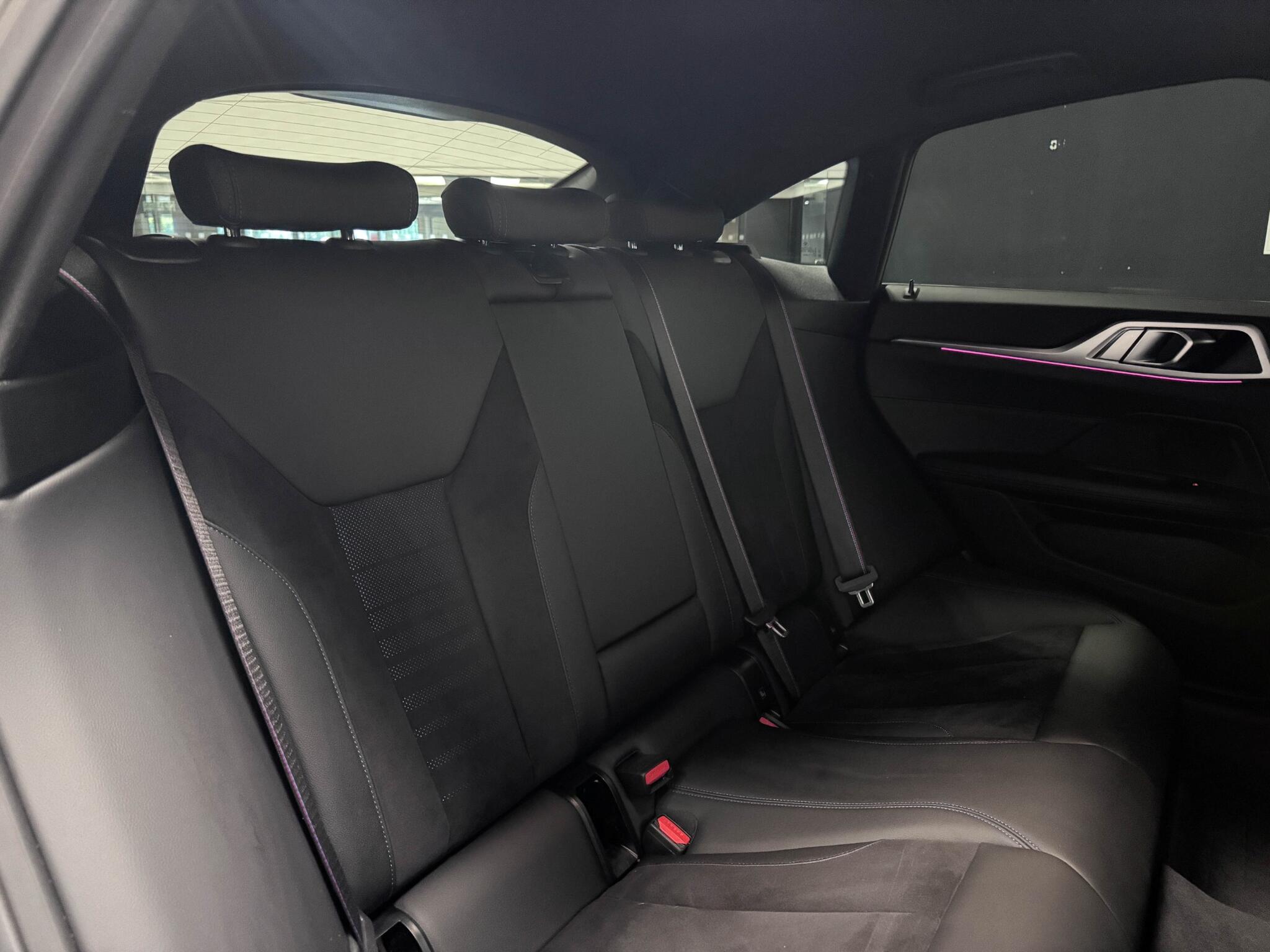 BMW I4 view 29