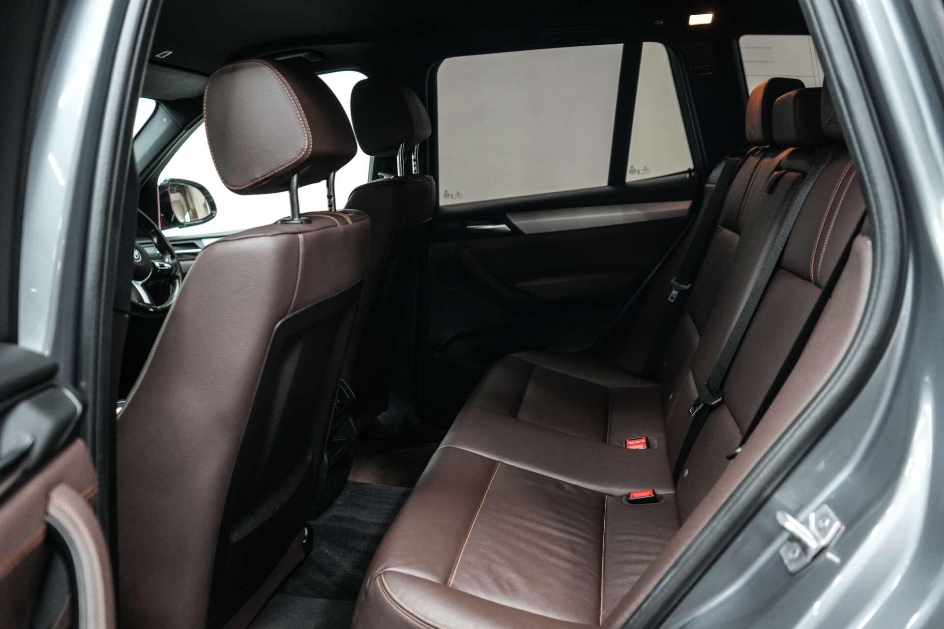 BMW X3 view 25