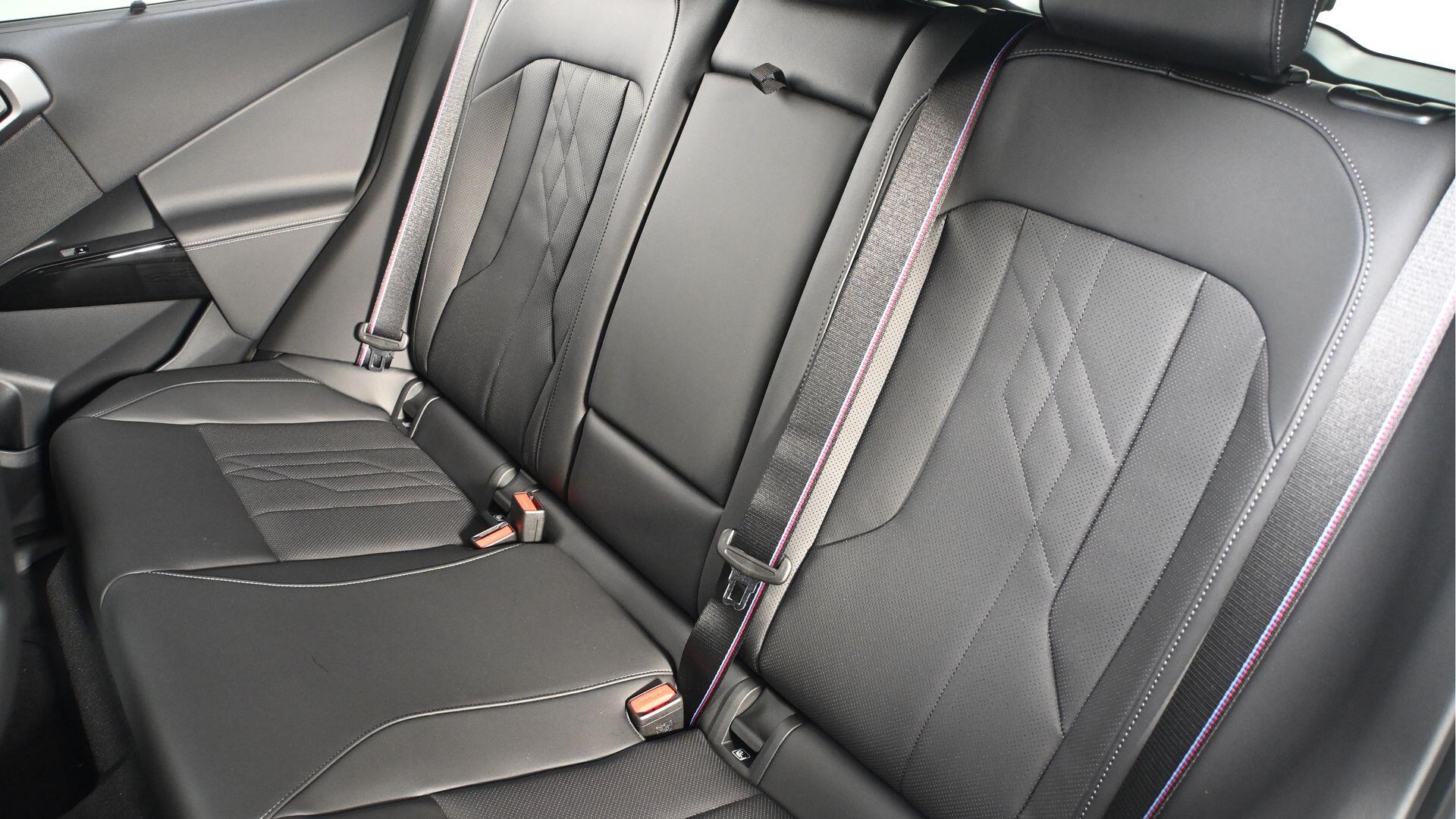 BMW X3 view 12