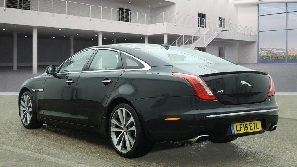 Jaguar XJ view 8