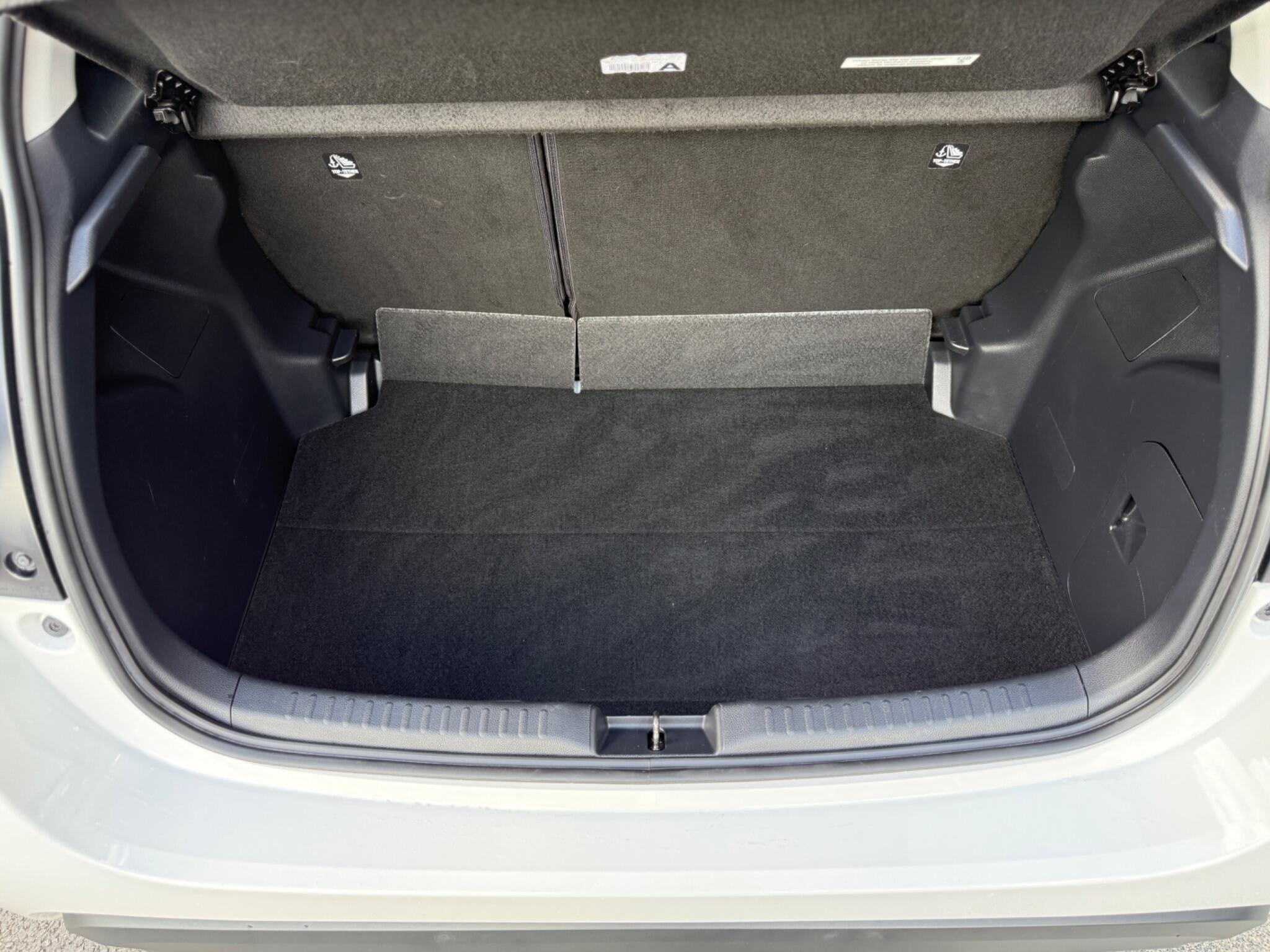 Toyota Yaris view 41
