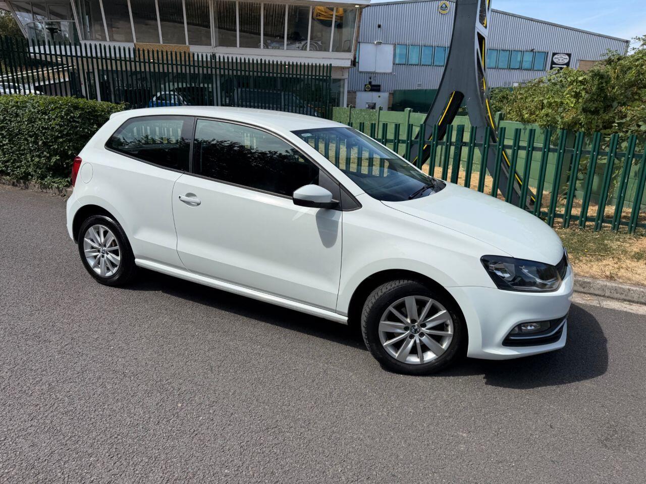 Volkswagen Polo view 16