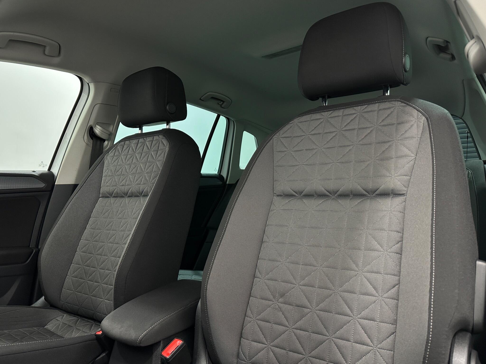 Volkswagen Tiguan view 34