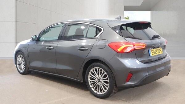 Ford Focus view 6