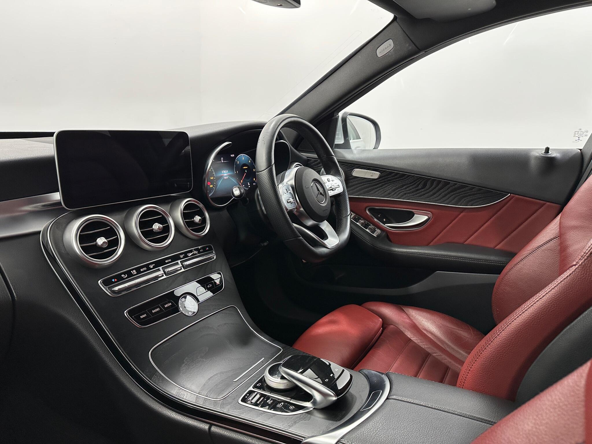 Mercedes-Benz C Class view 33