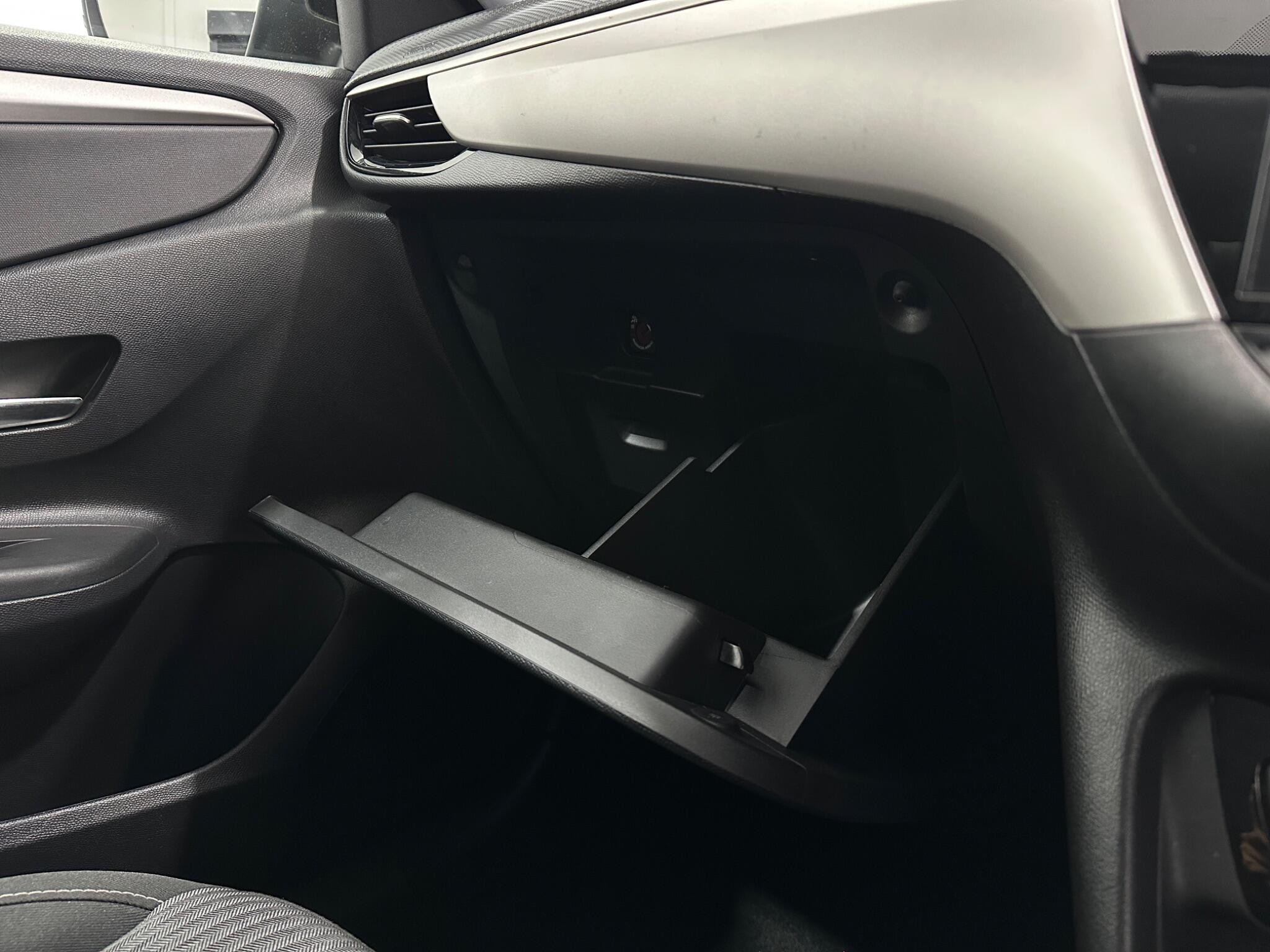 Vauxhall Corsa view 24