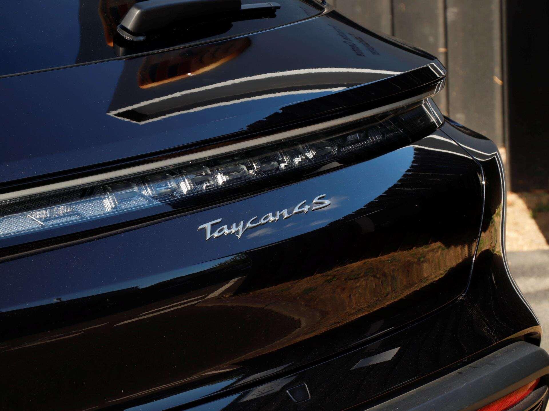 Porsche Taycan view 34