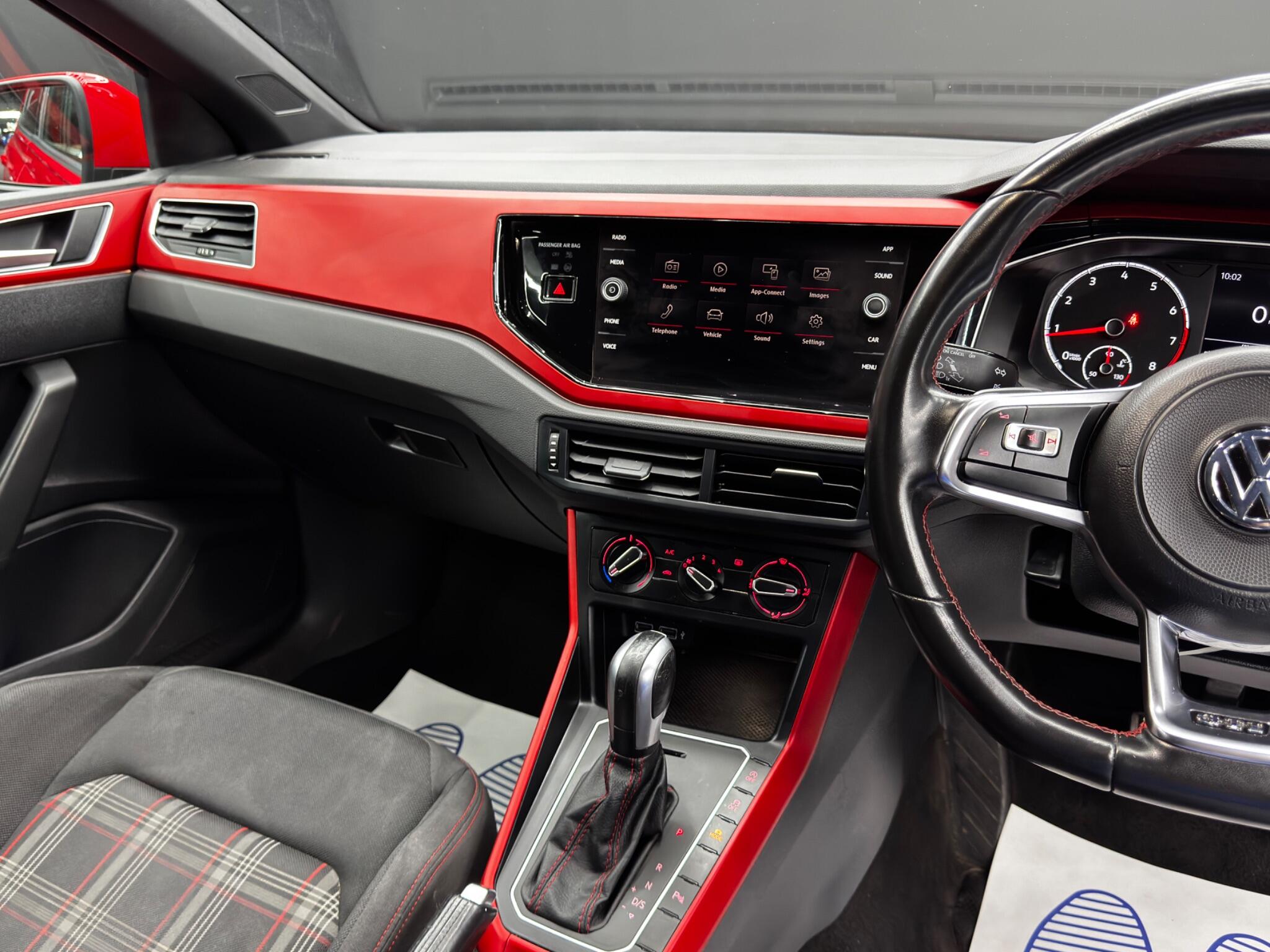 Volkswagen Polo view 22