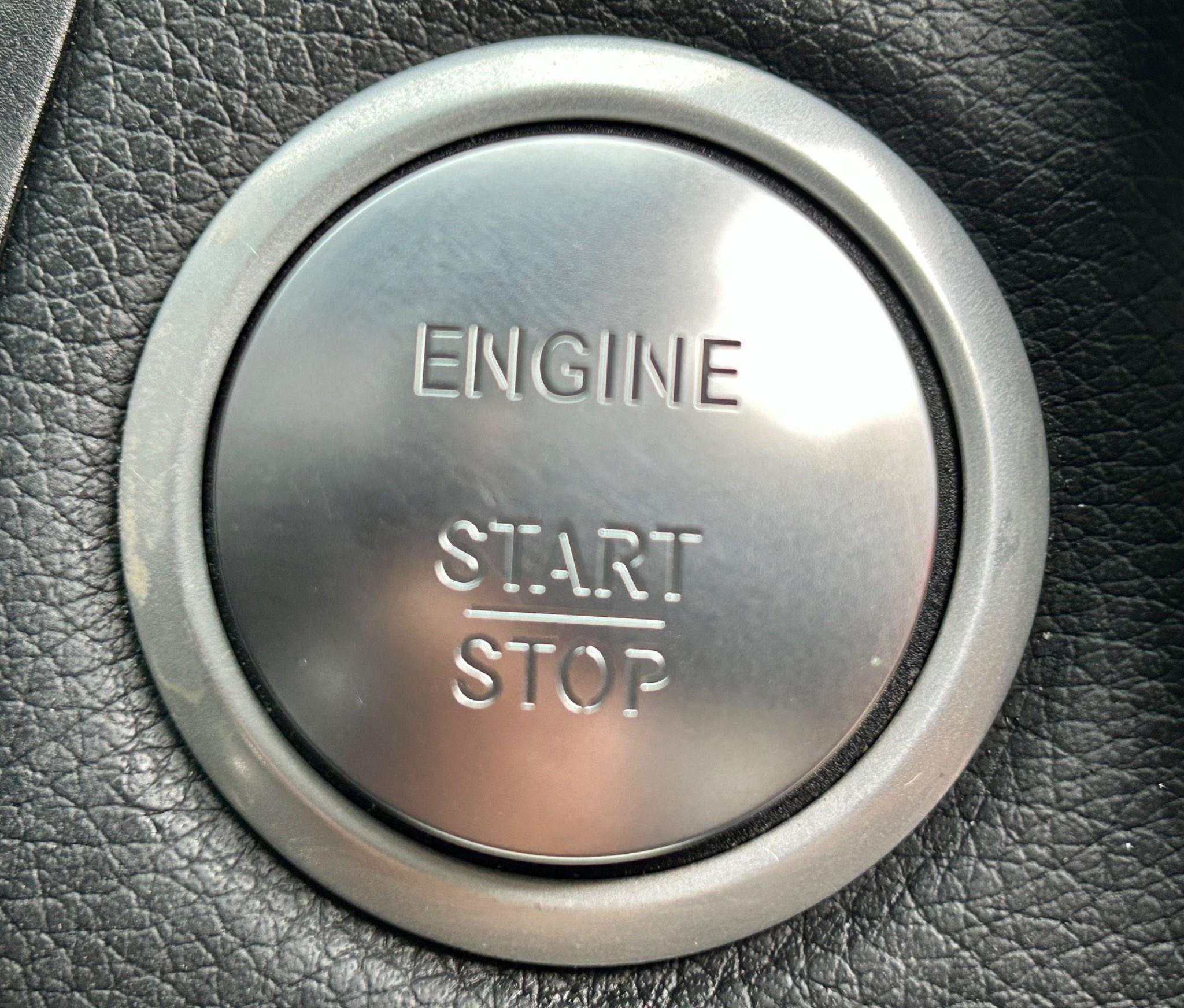 Mercedes-Benz C-Class view 34