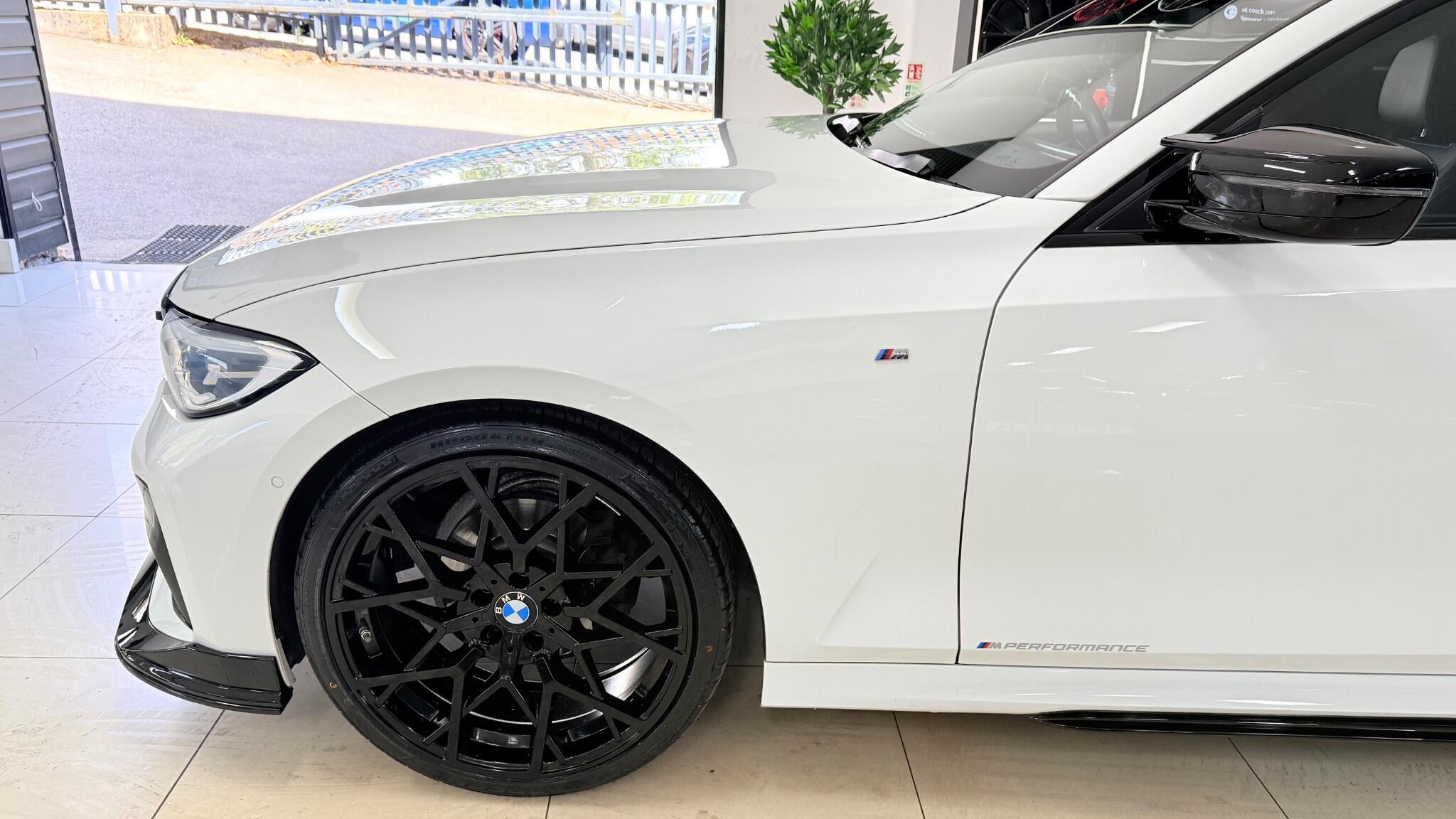 BMW 3 Series view 31