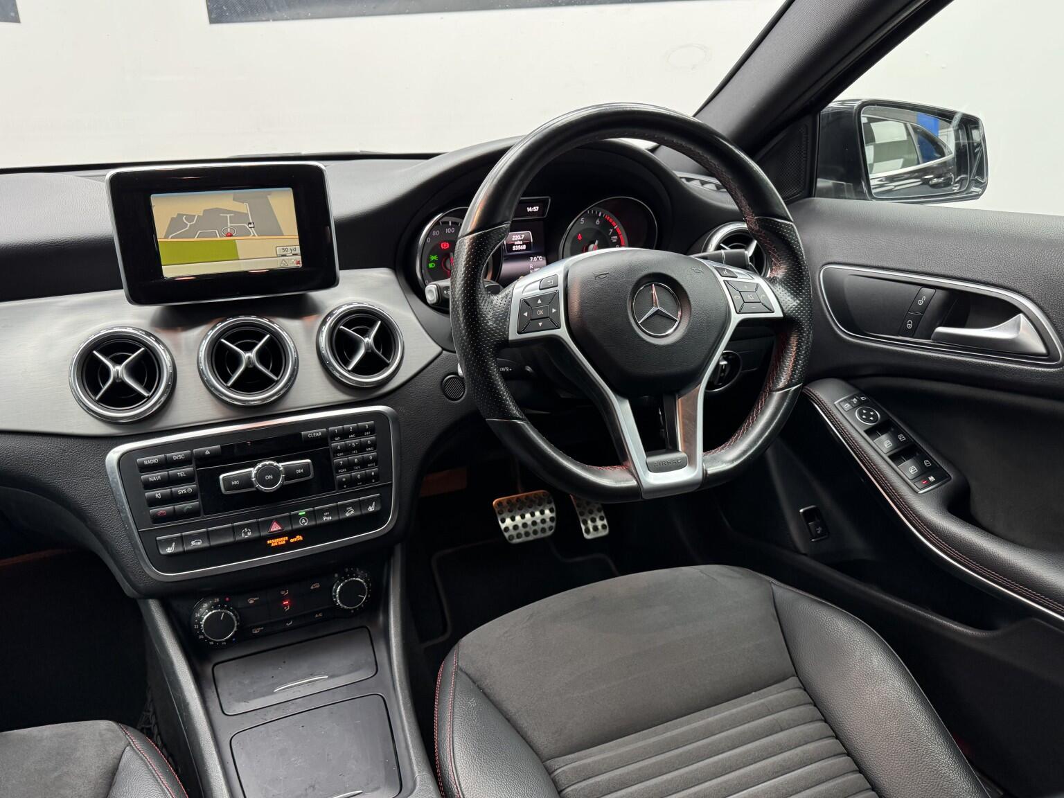 Mercedes-Benz GLA view 16
