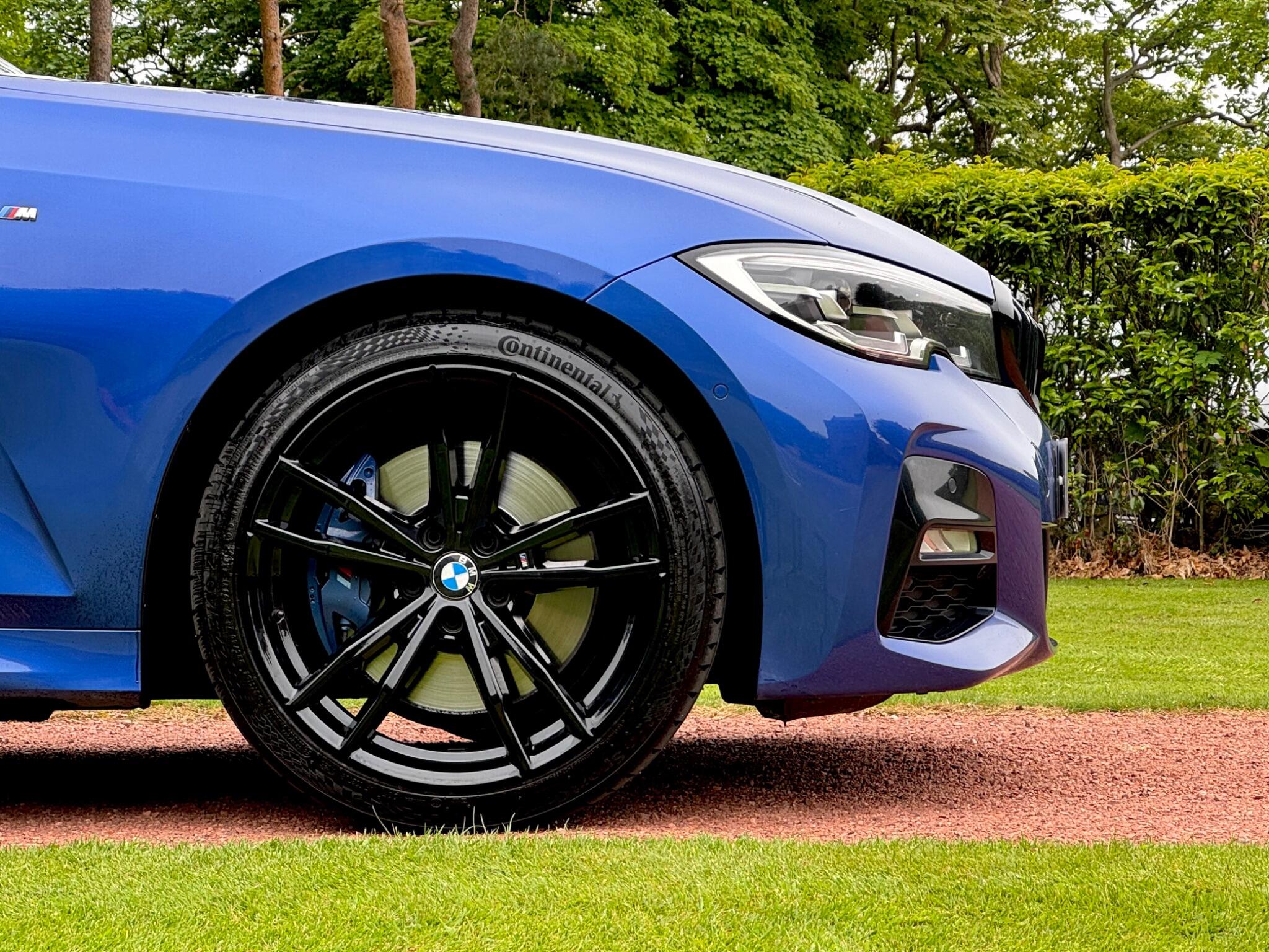 BMW 3 Series view 41