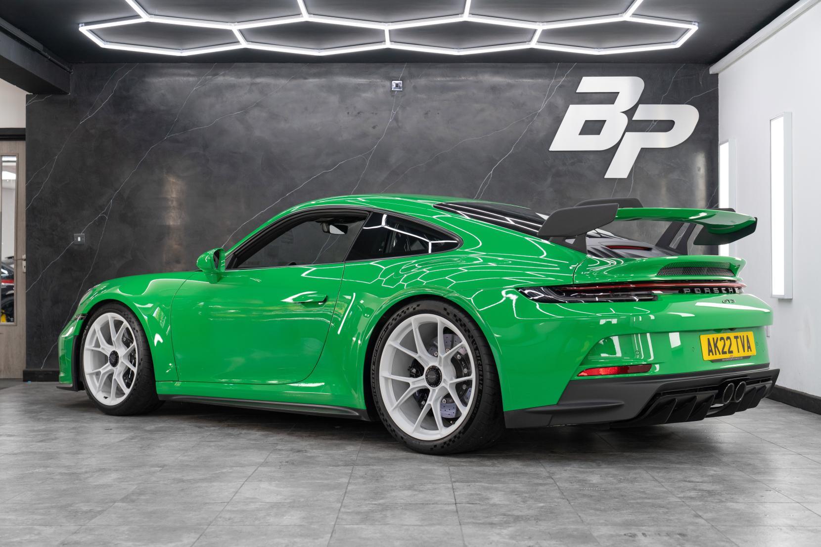 Porsche 911 view 3