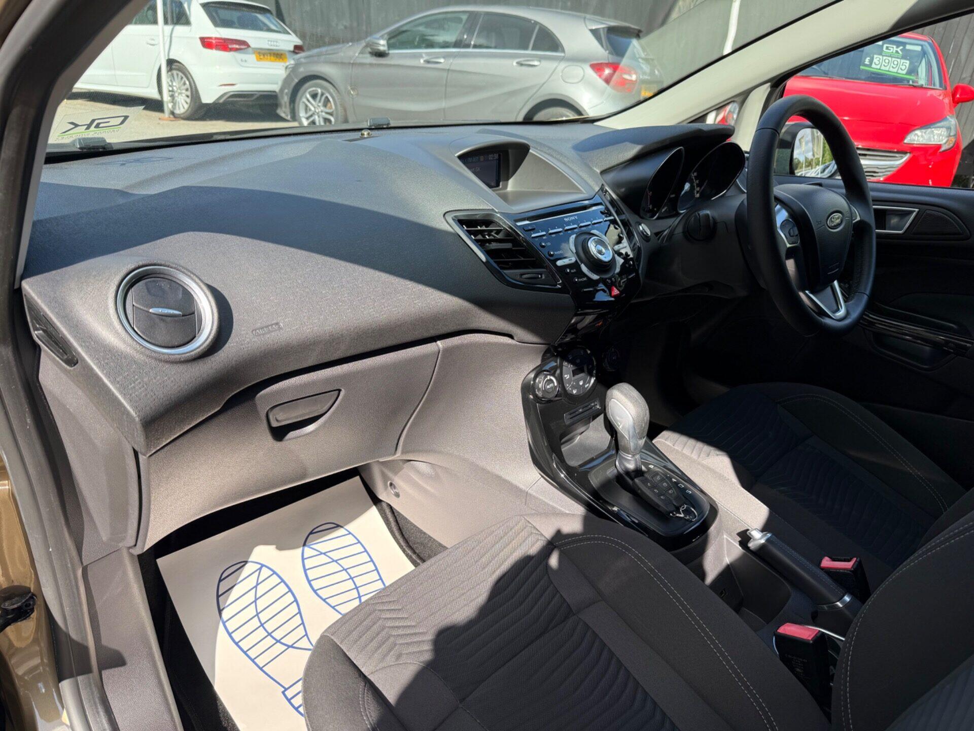 Ford Fiesta view 23