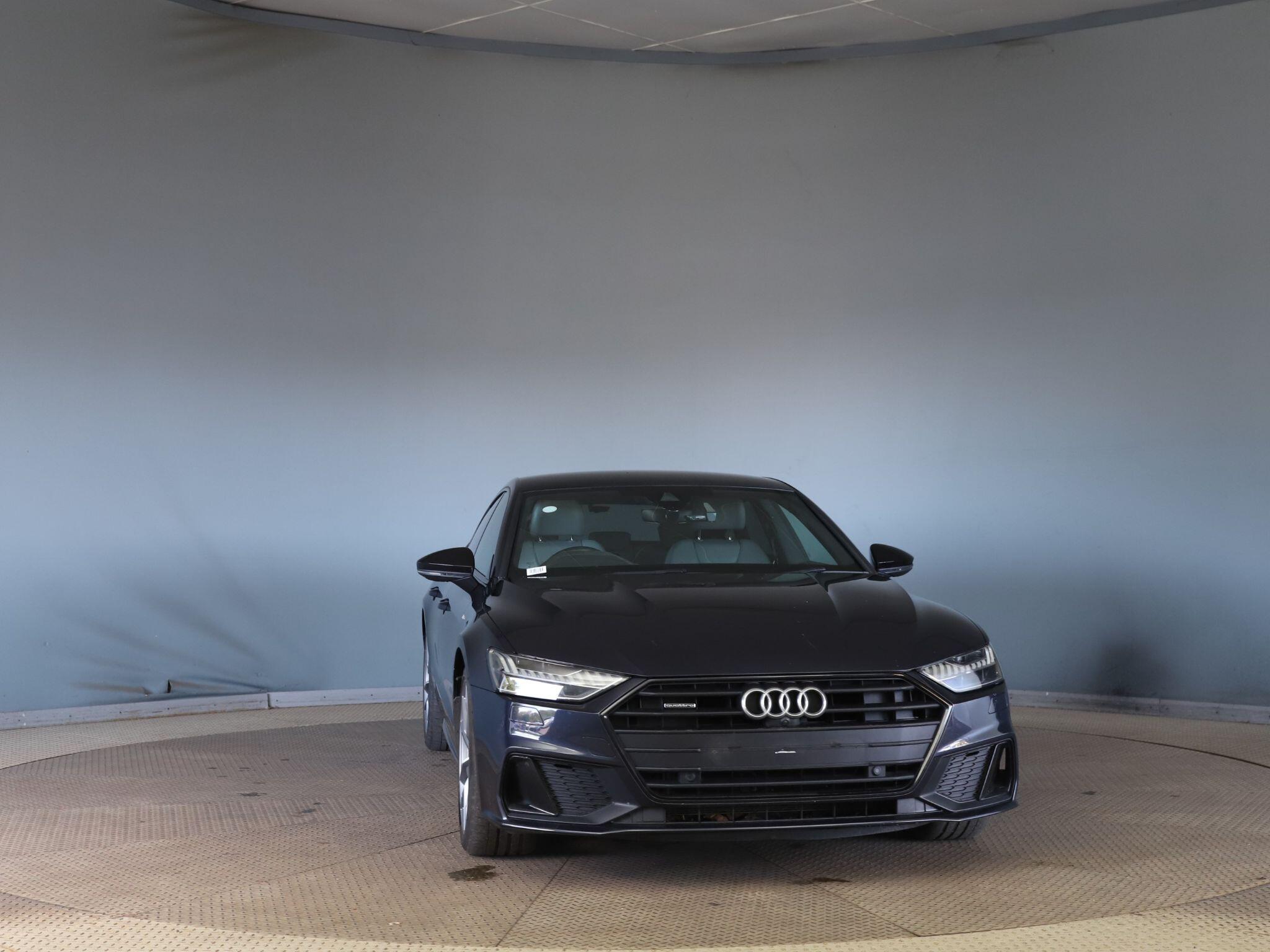 Audi A7 view 2