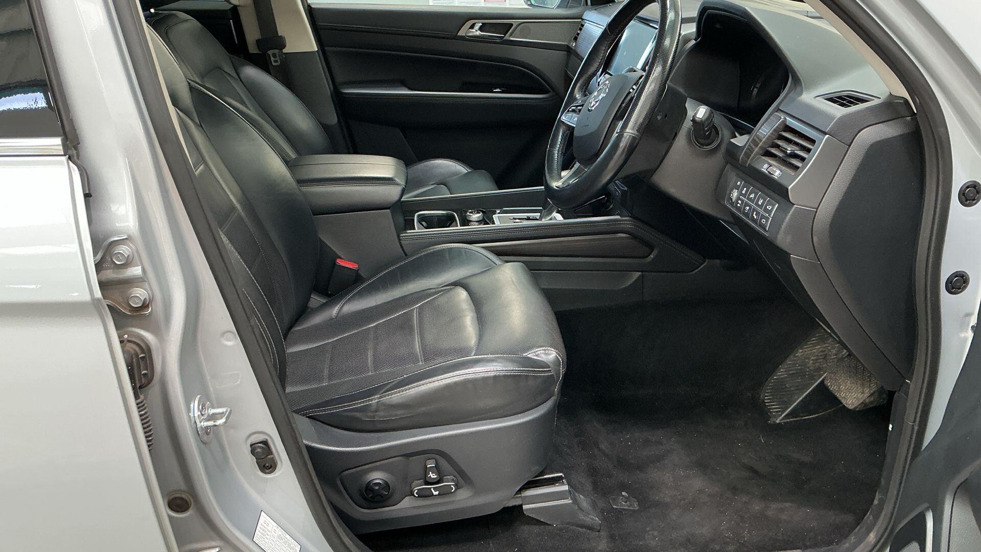 KGM Rexton view 5