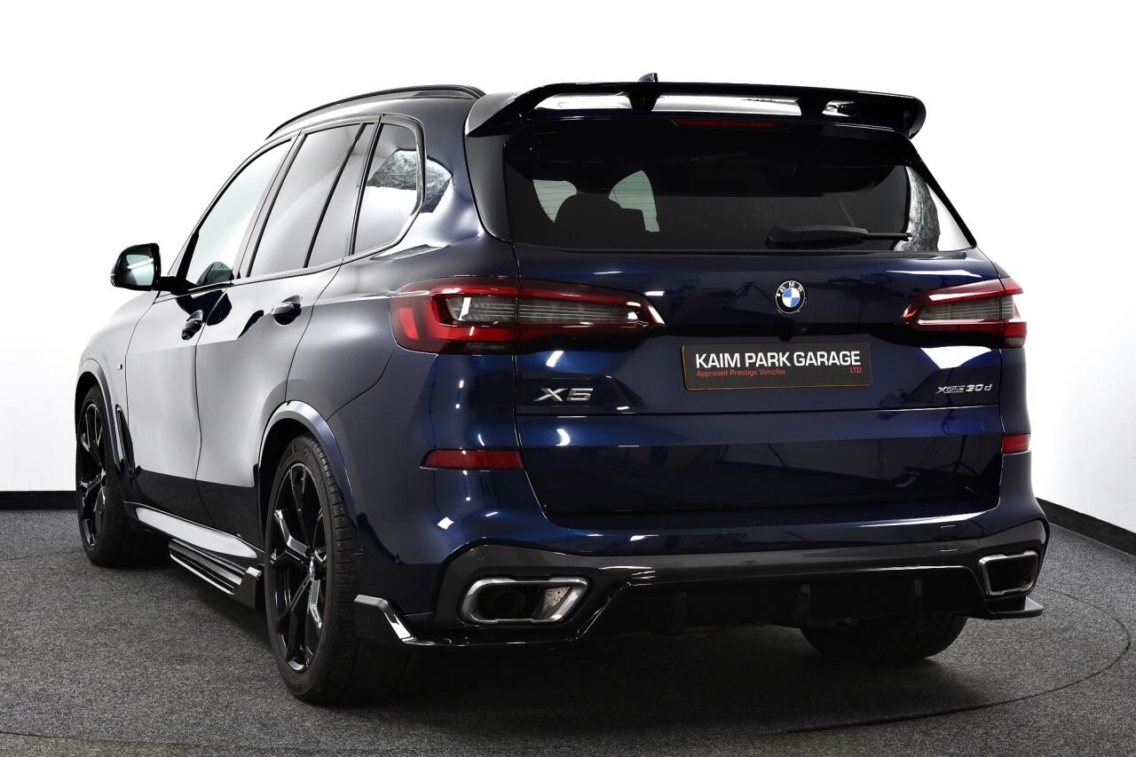 BMW X5 view 5