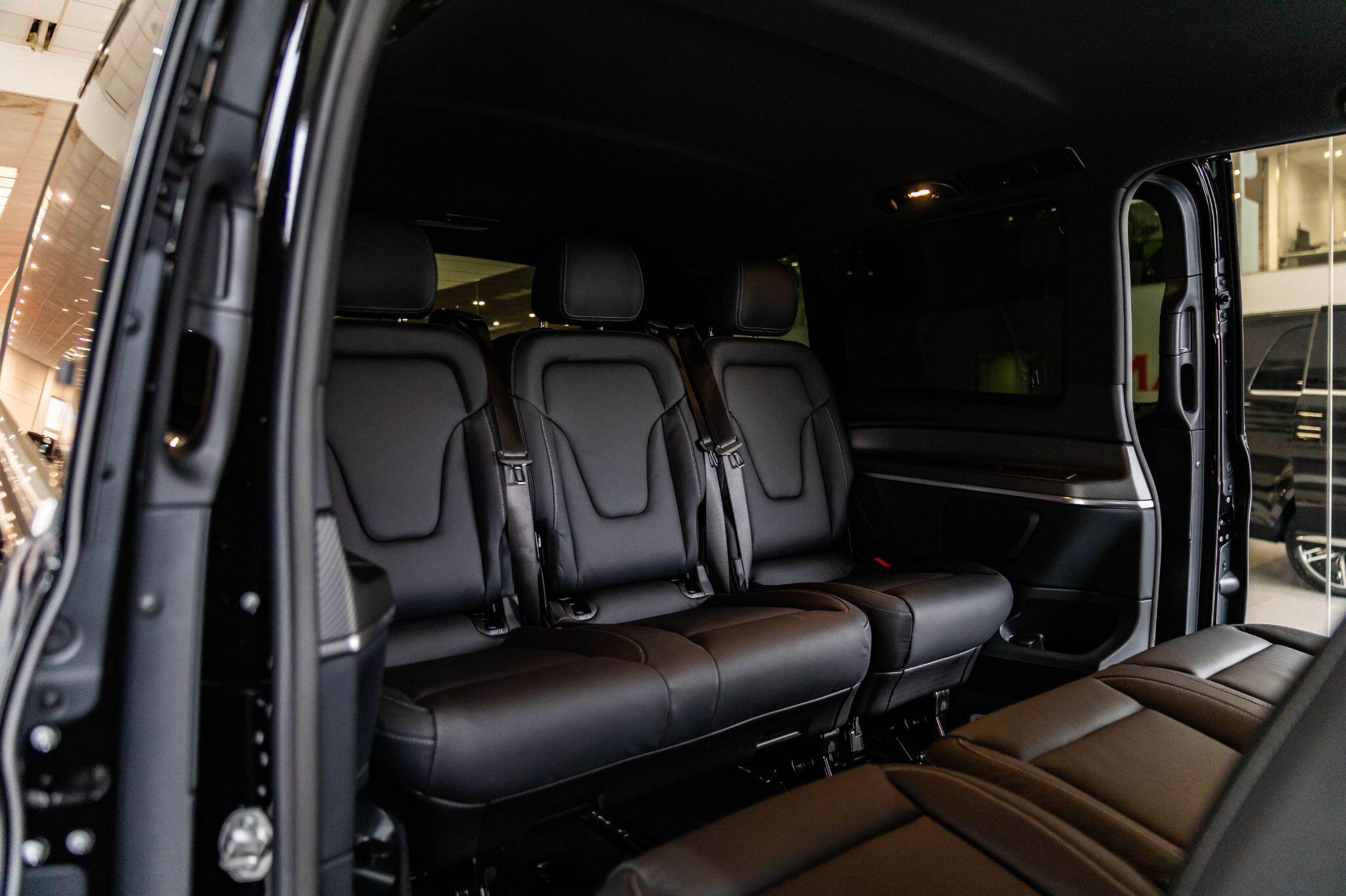 Mercedes-Benz V-Class view 14