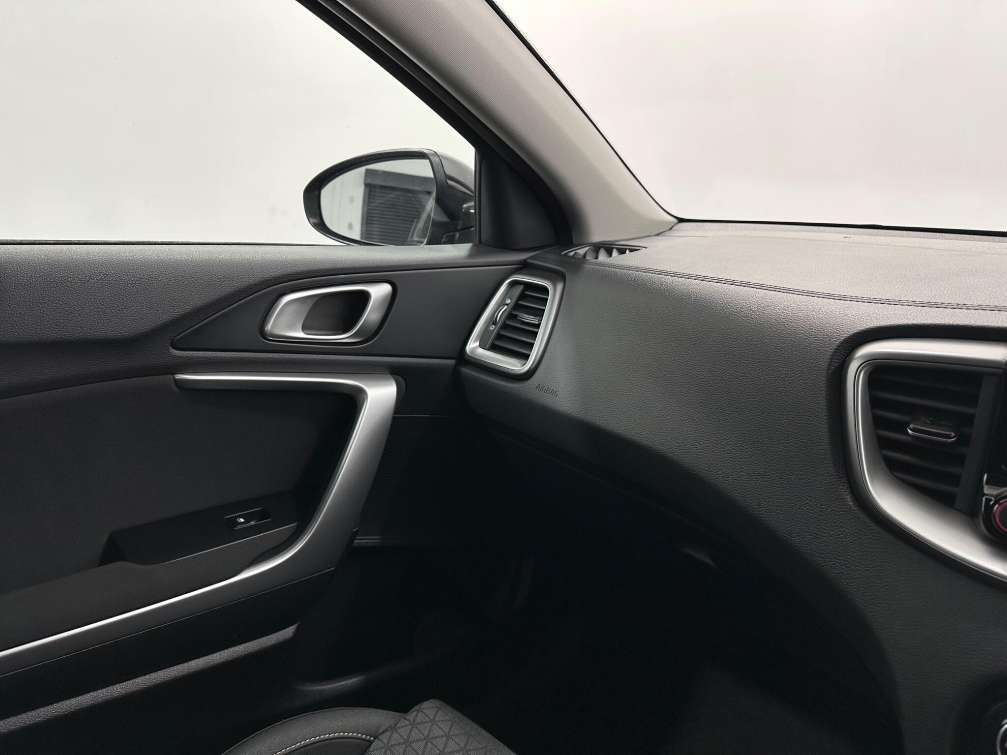 Kia Ceed view 26