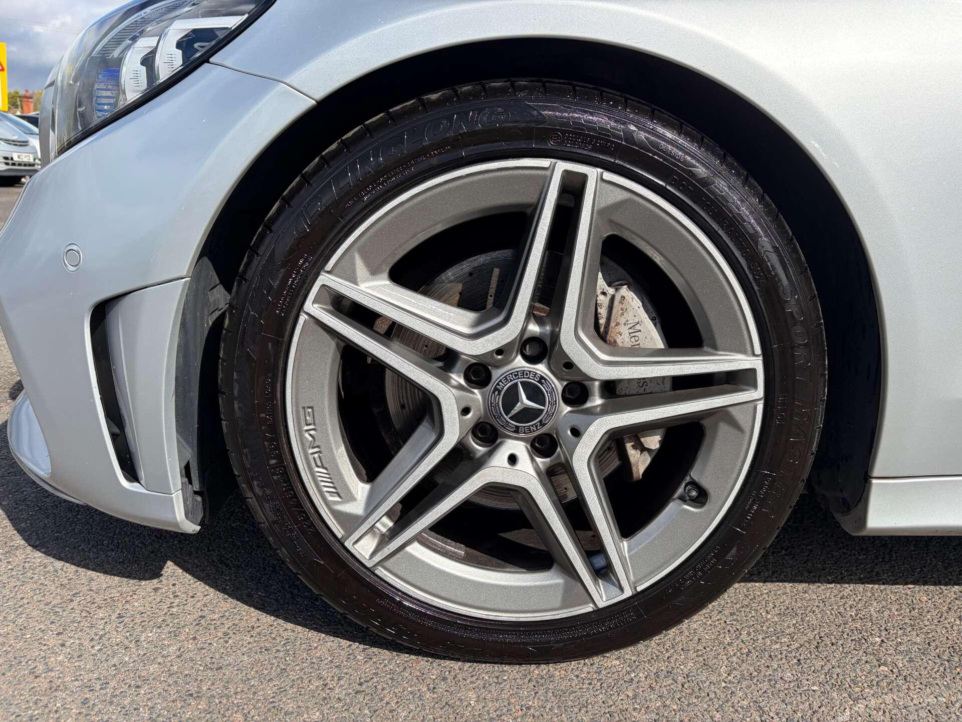 Mercedes-Benz C Class view 10
