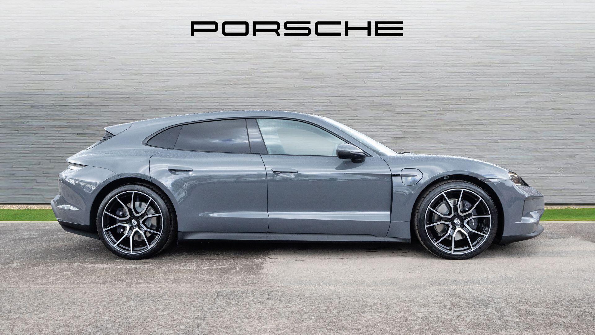 Porsche Taycan view 28