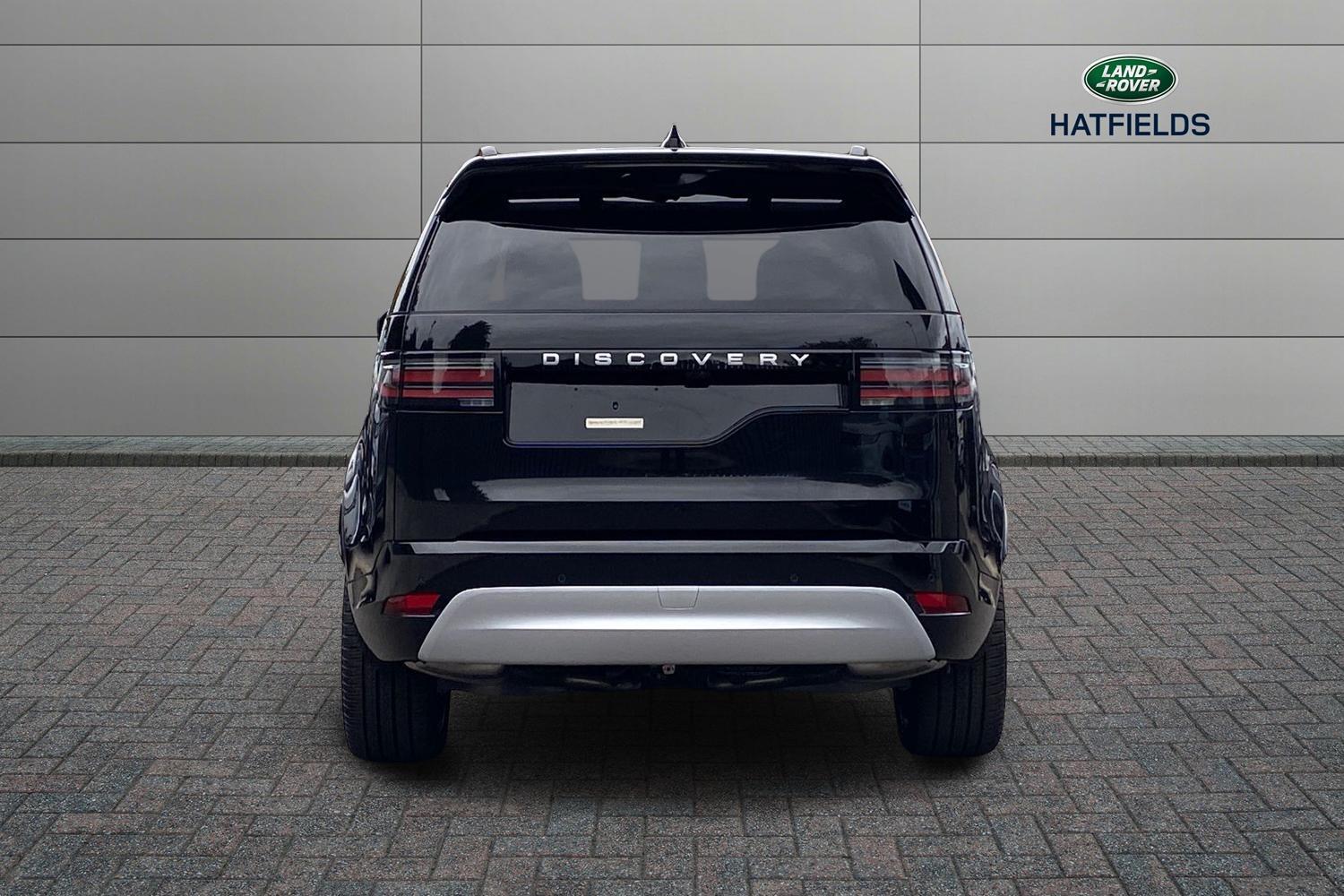 Land Rover Discovery view 4