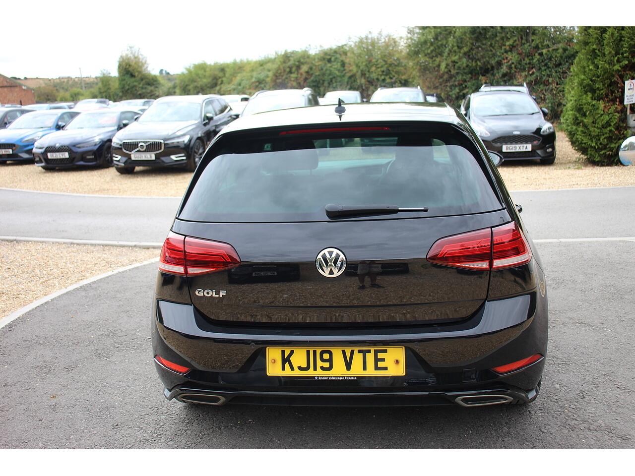 Volkswagen Golf view 11