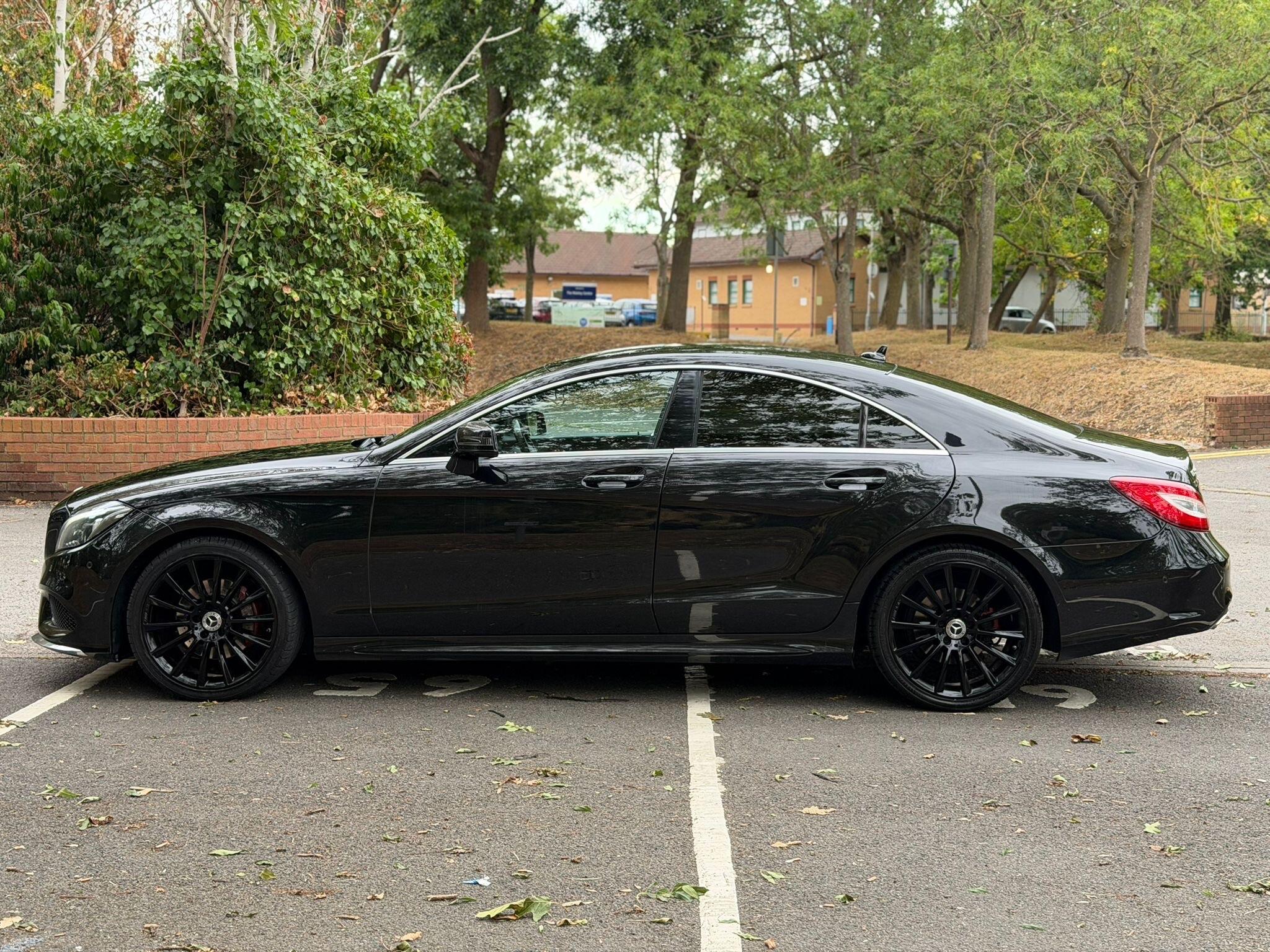 Mercedes-Benz CLS view 5