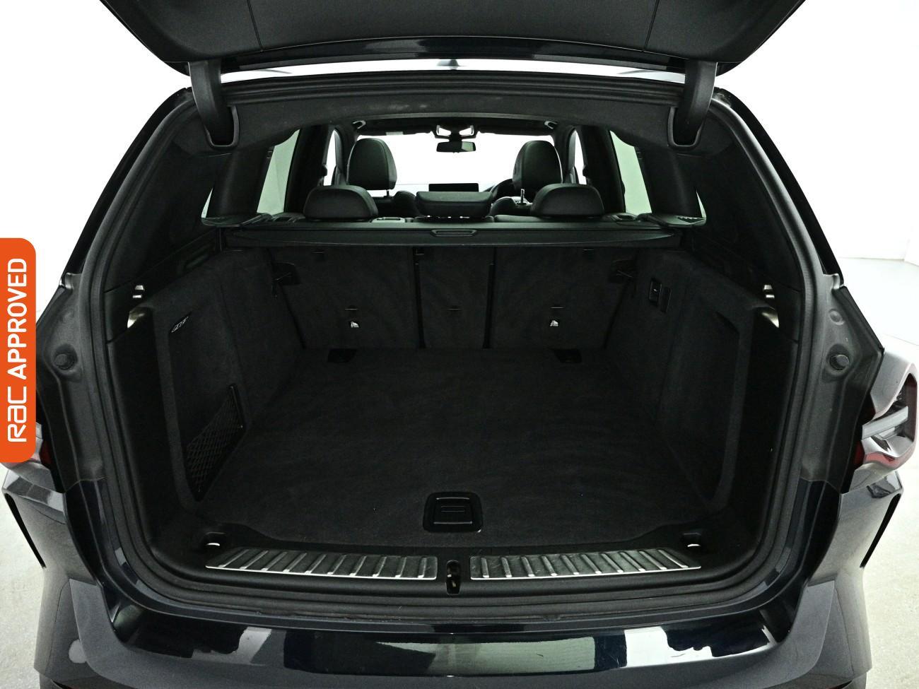 BMW Ix3 view 29