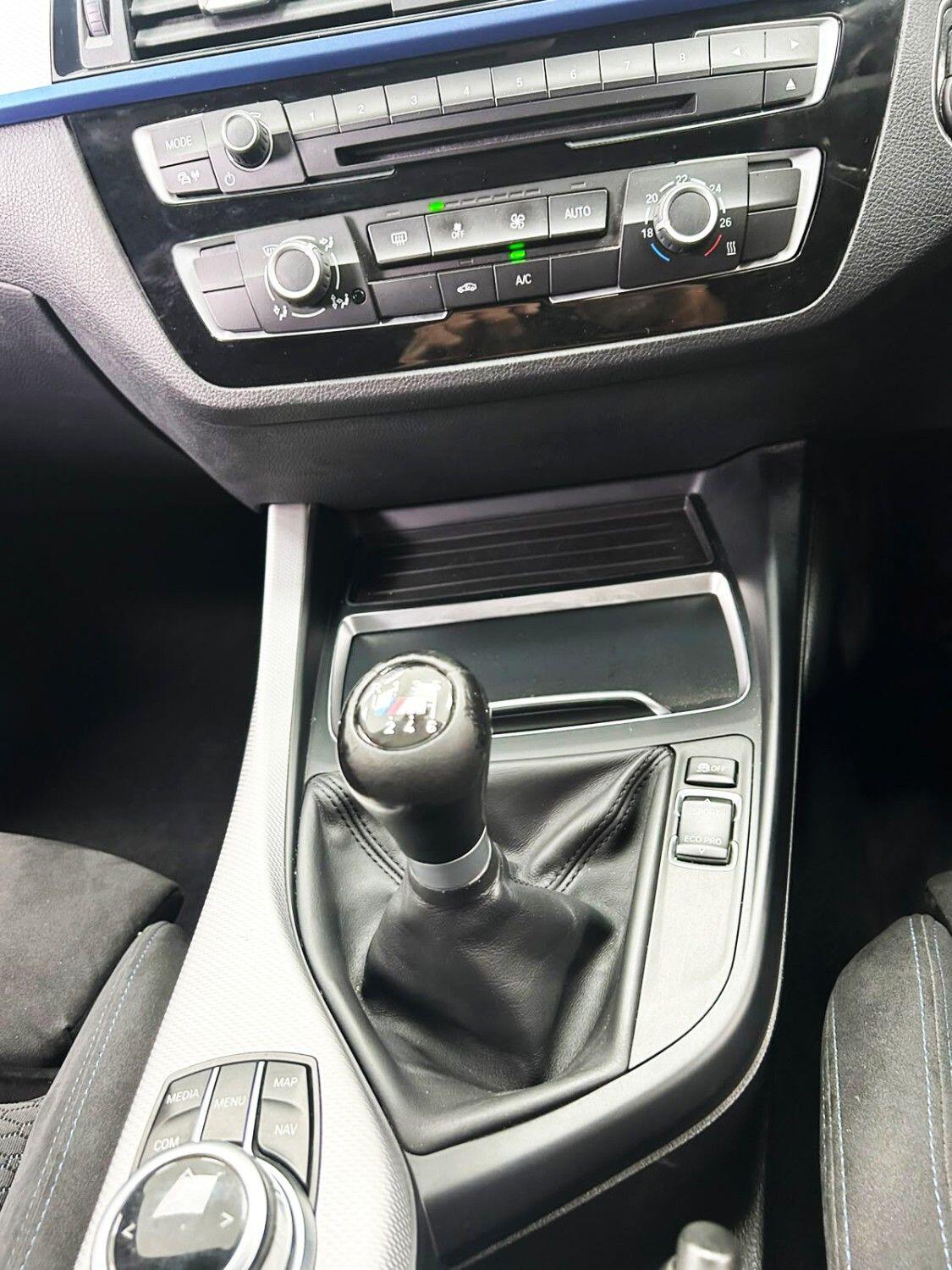 BMW 1 Series view 18