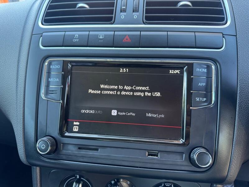Volkswagen Polo view 20