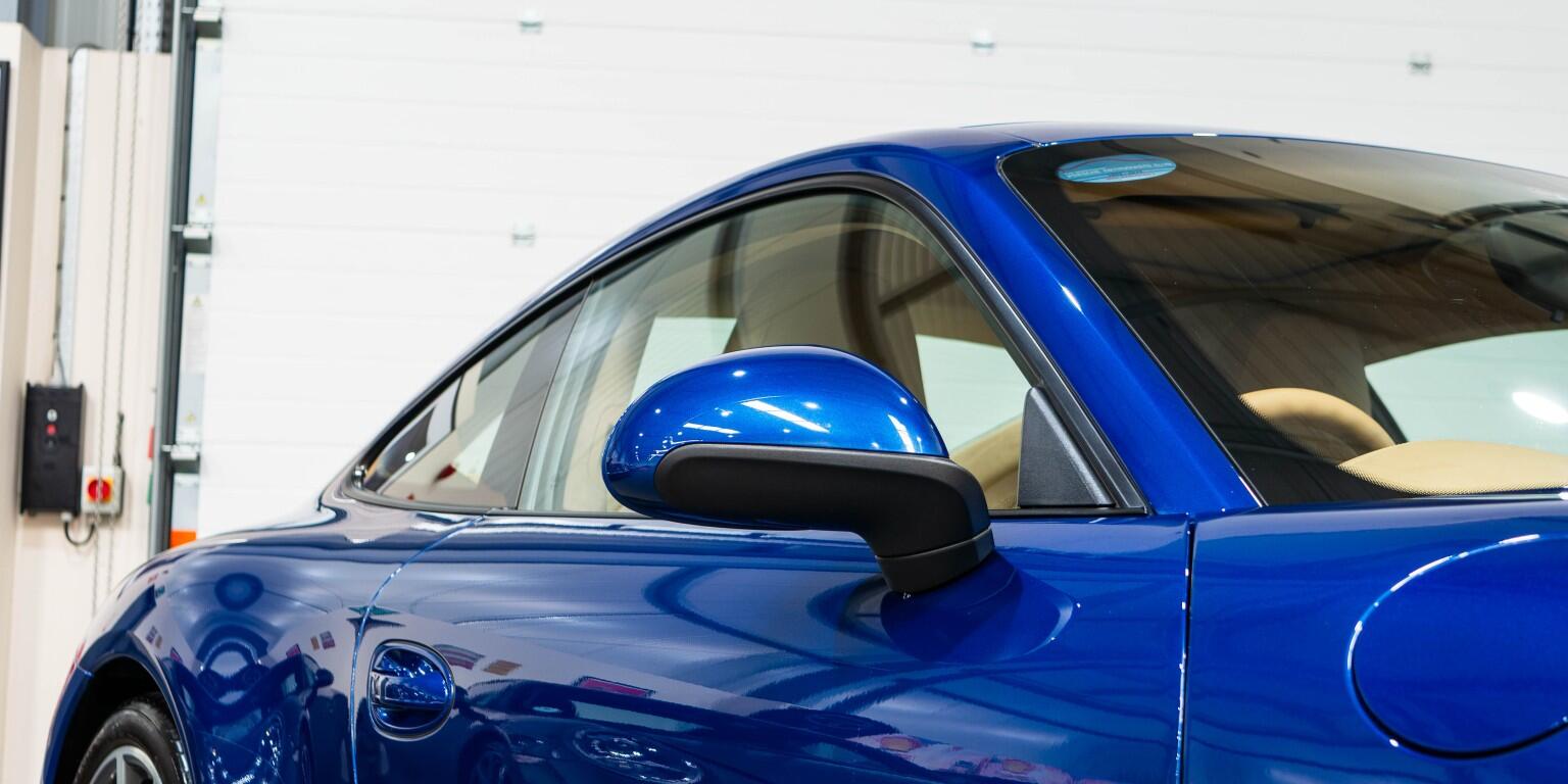 Porsche 911 view 42