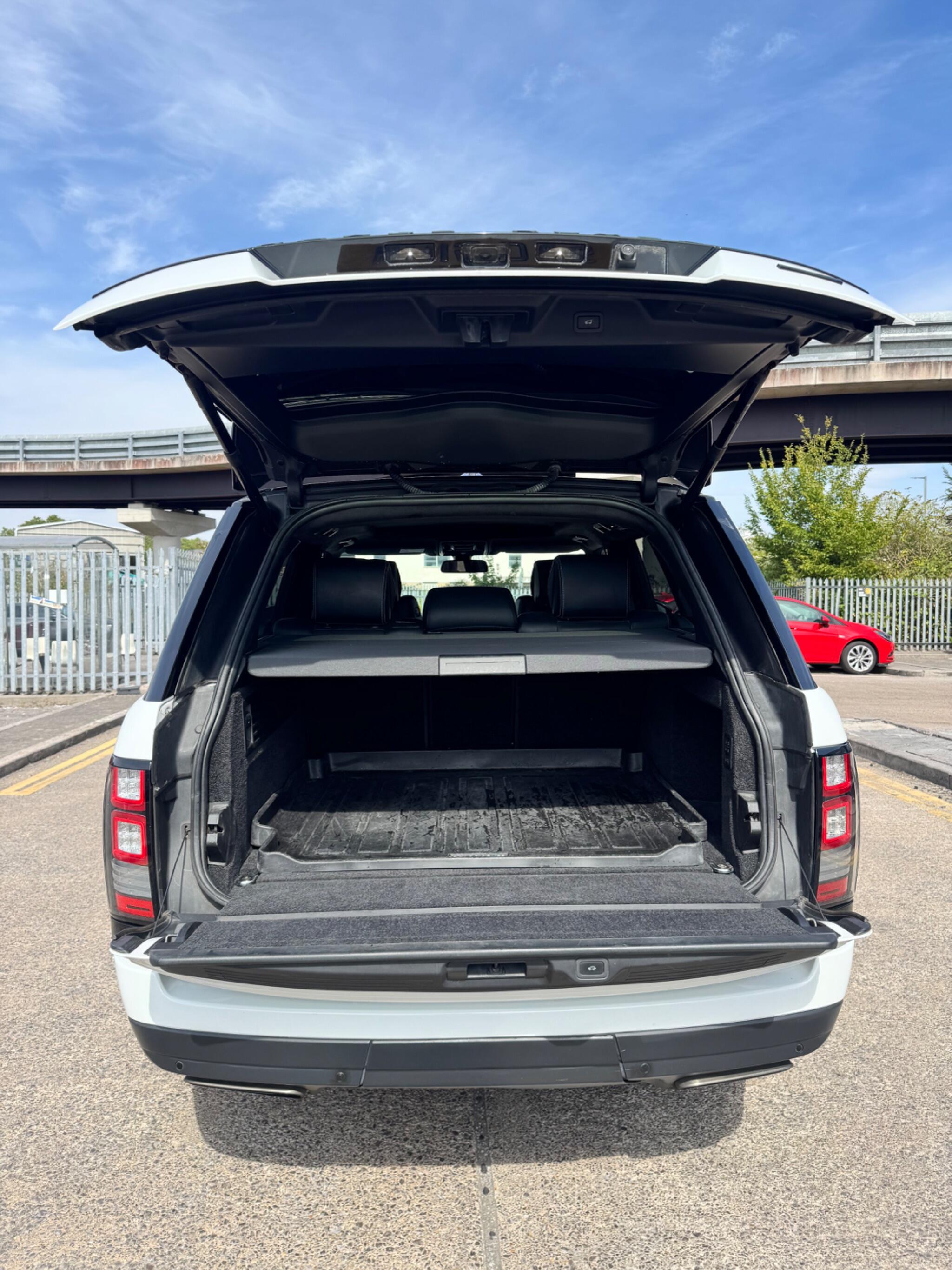 Land Rover Range Rover view 46