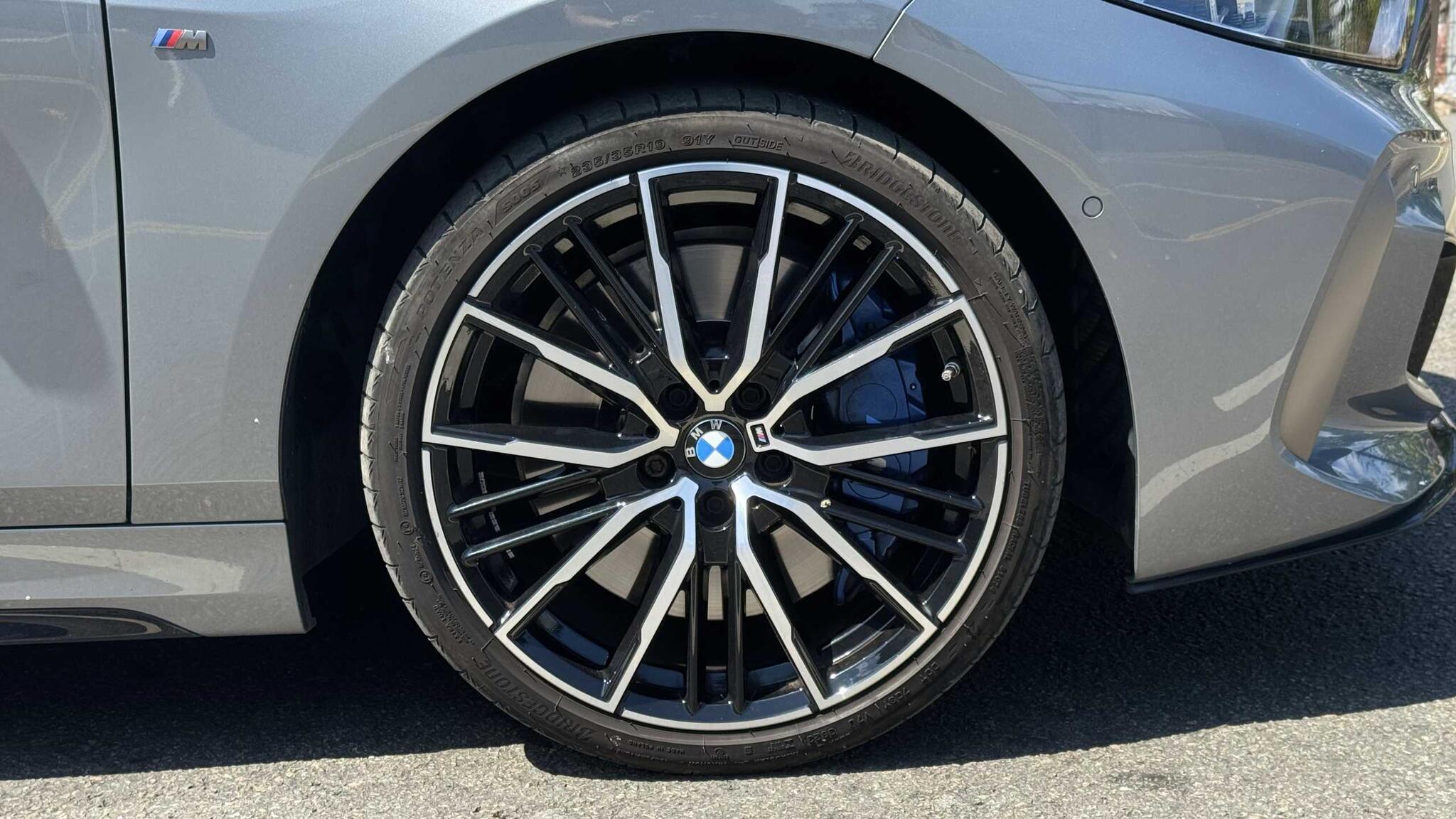 BMW 1 Series view 4