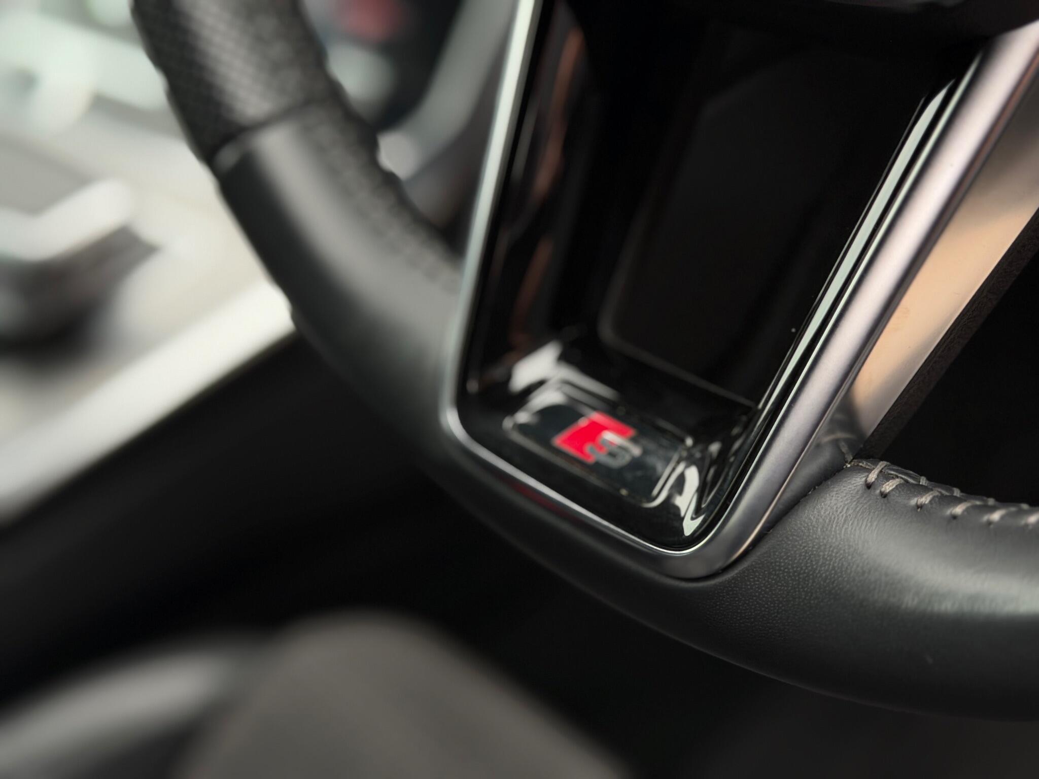 Audi A6 view 37