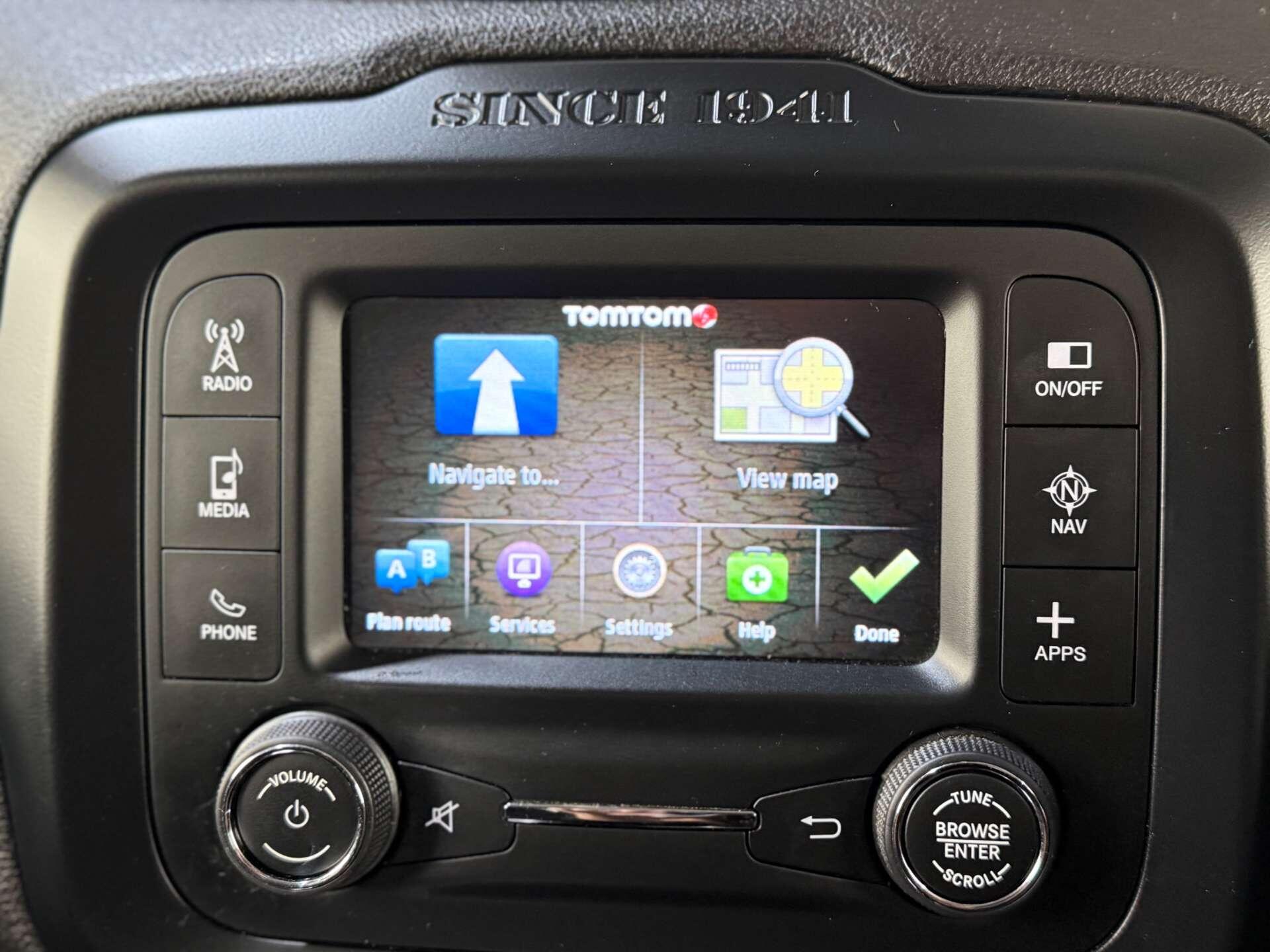 Jeep Renegade view 37