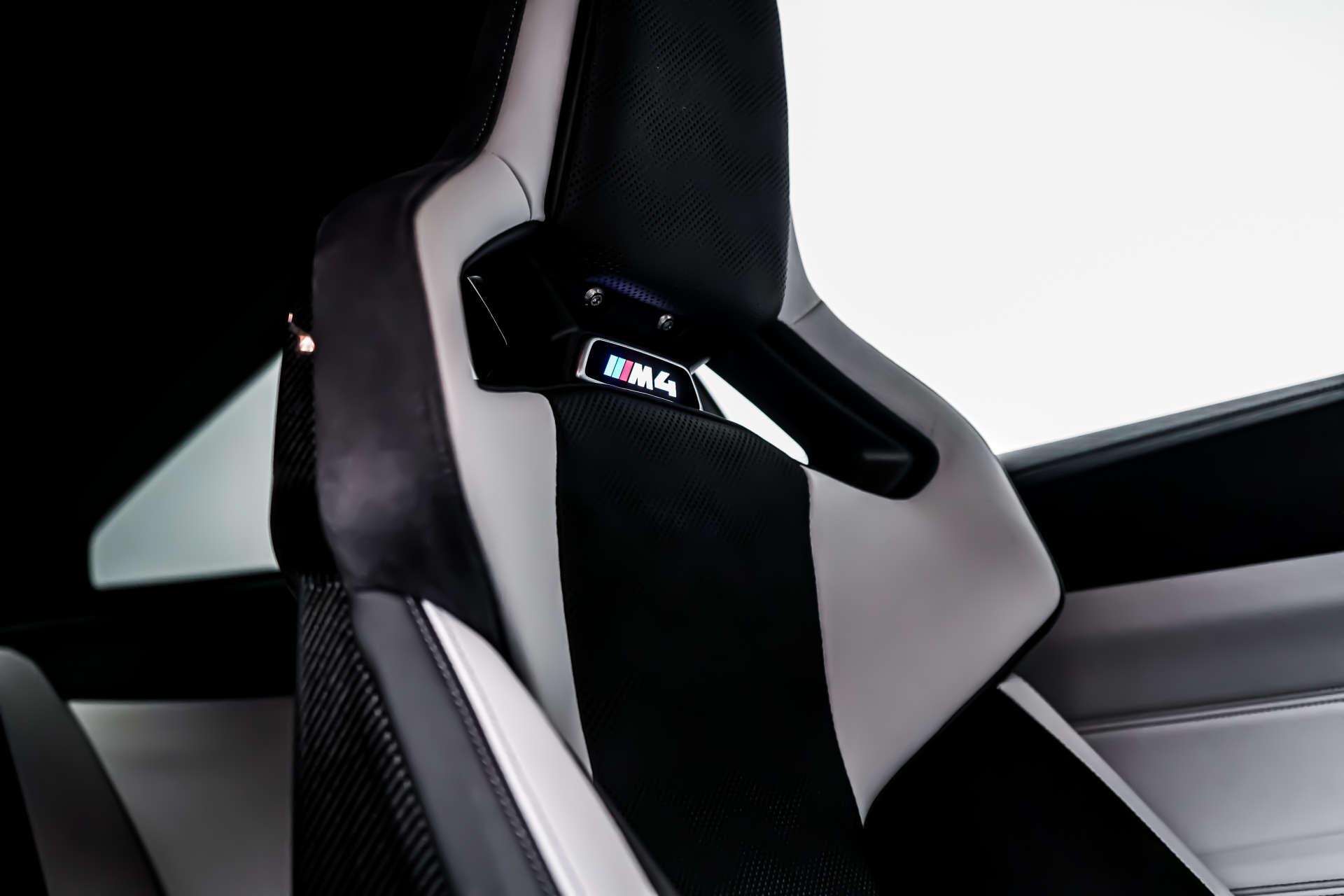 BMW M4 view 9