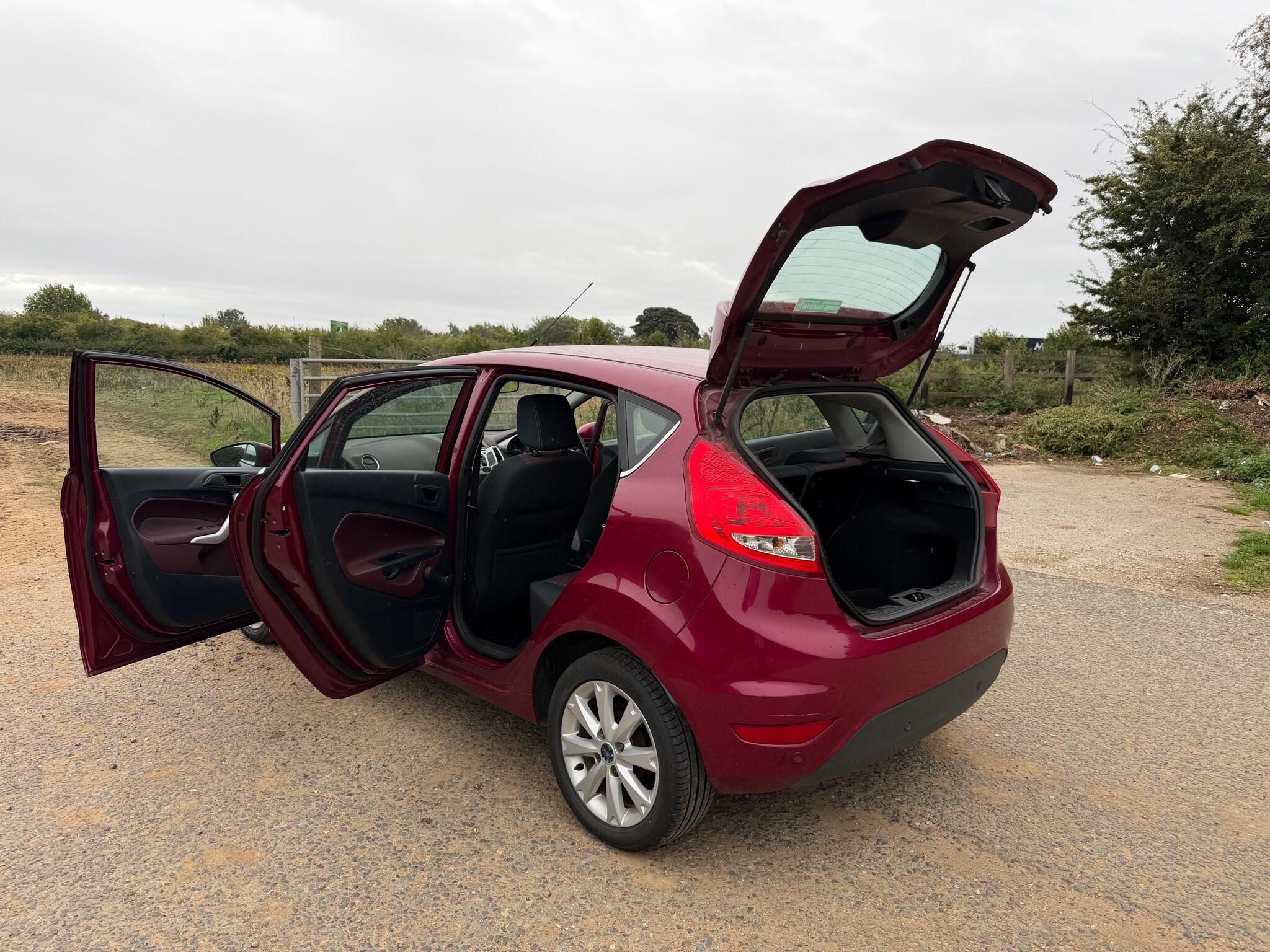 Ford Fiesta view 21