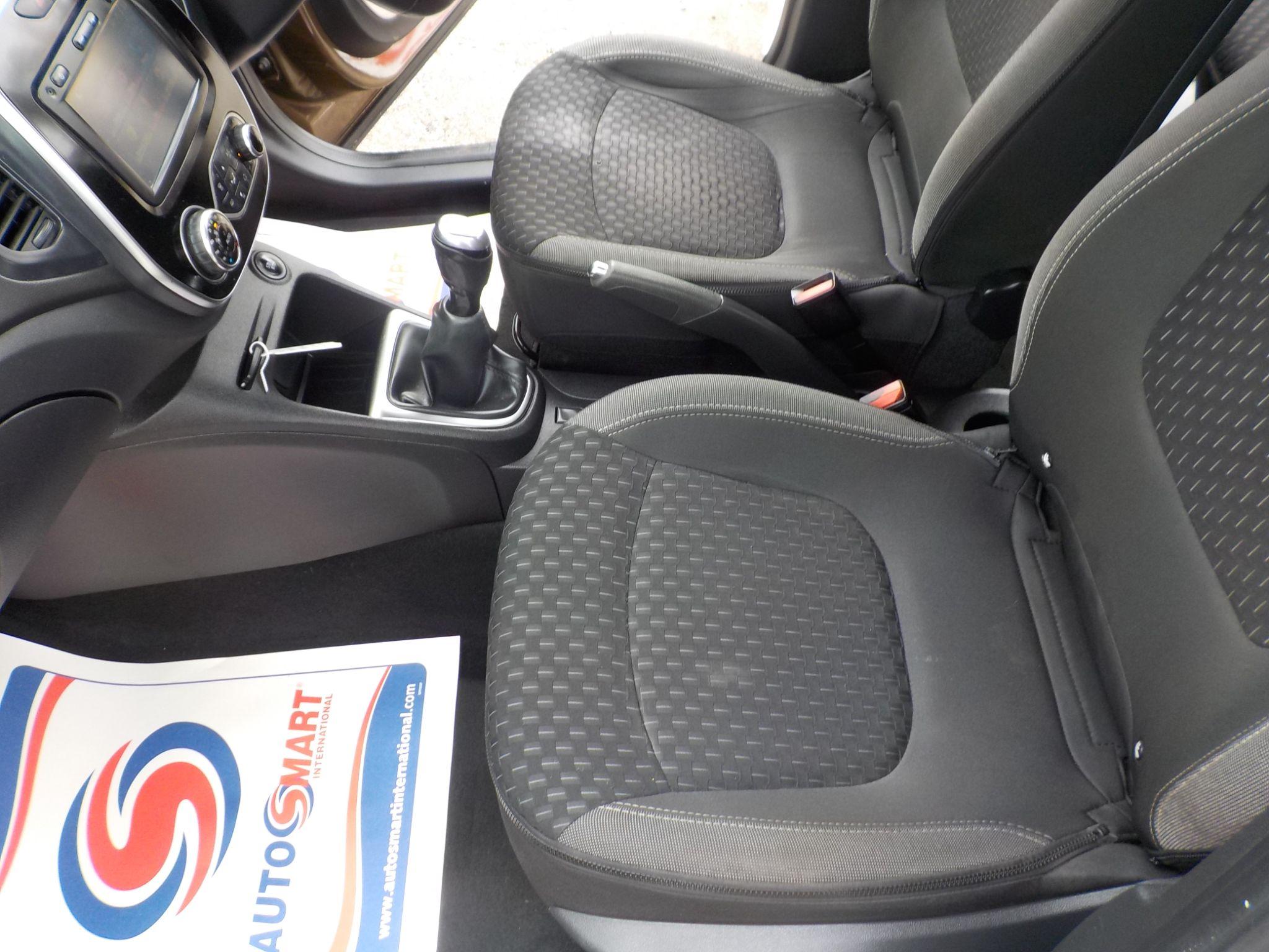 Renault Captur 0.9 TCe ENERGY Dynamique Nav Euro 6 (s/s) 5dr
