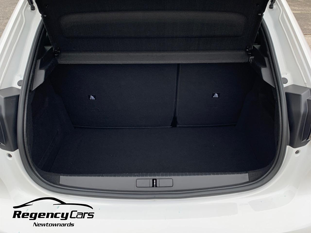 Peugeot 208 view 39