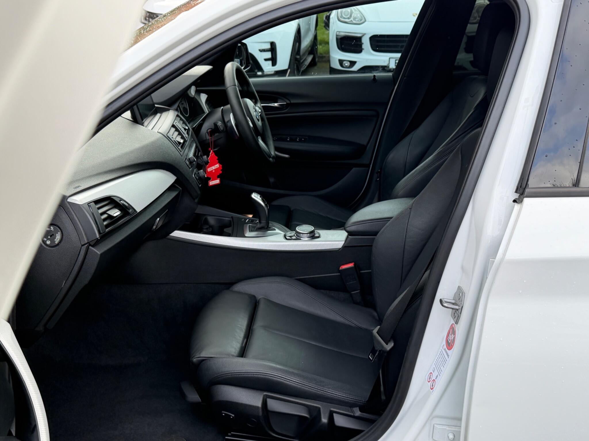 BMW 1 Series view 15