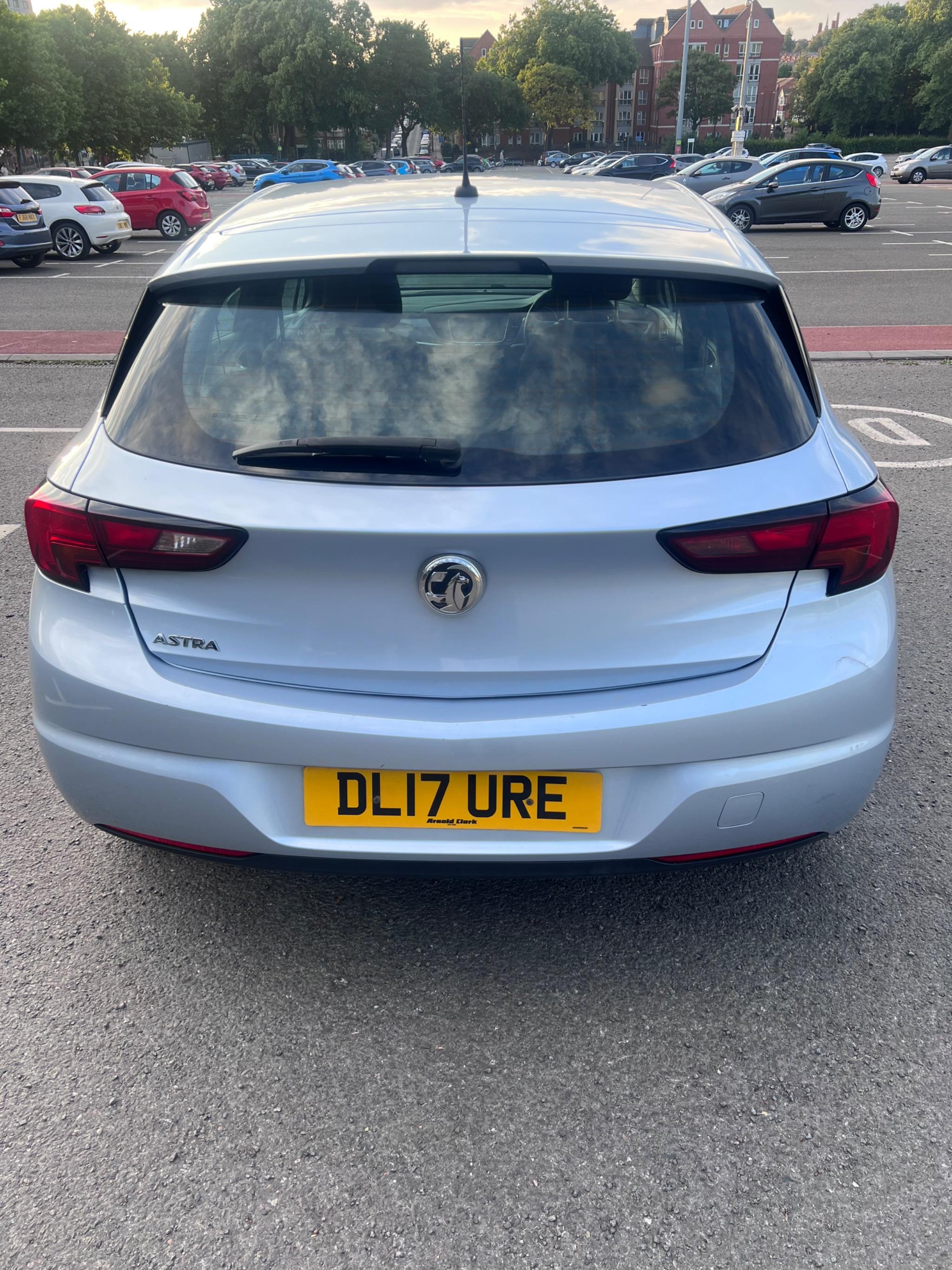 2017 Vauxhall Astra 1.4i Design Euro 6 5dr • 48,900 miles image 40