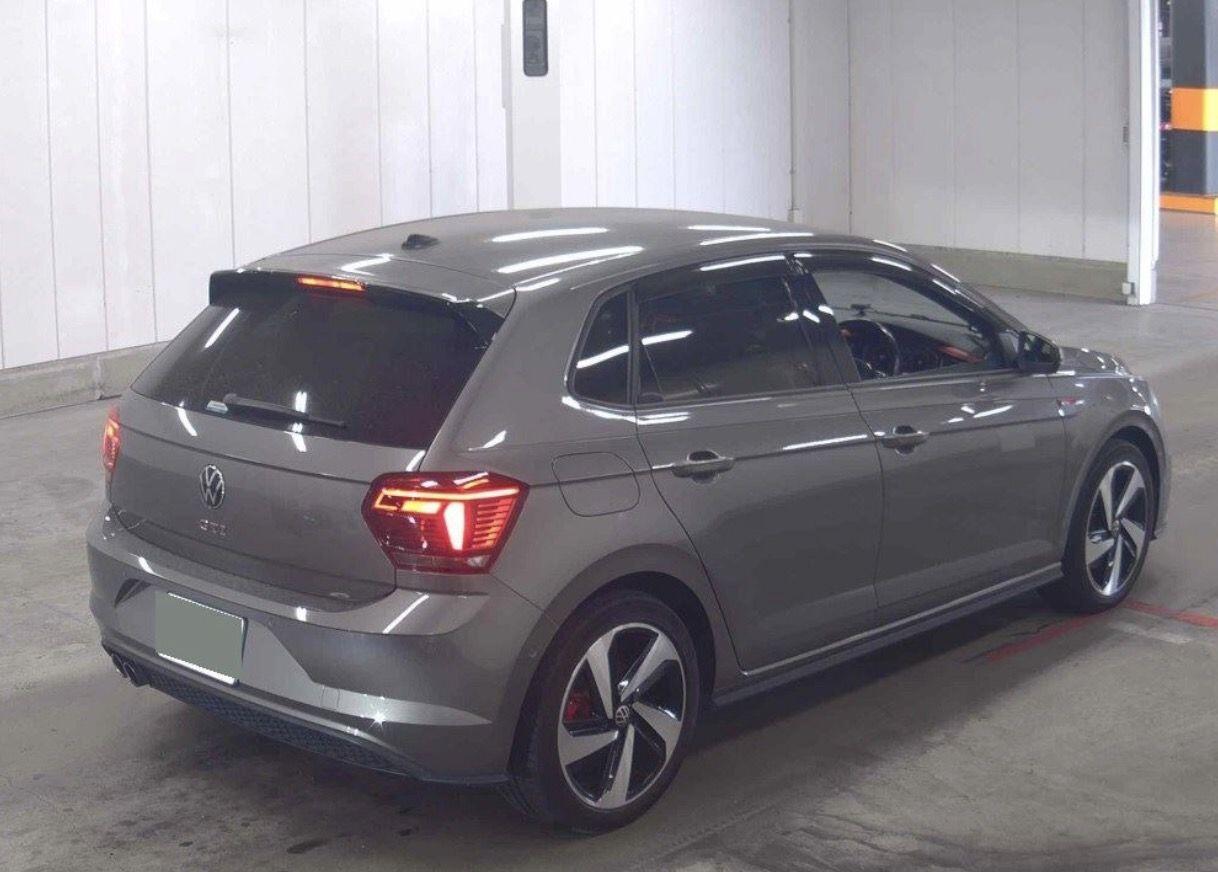 Volkswagen Polo view 4