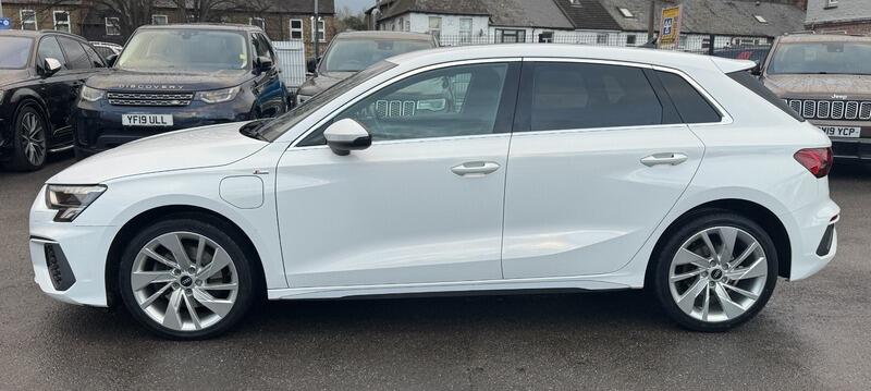 2021 Audi A3 1.4 TFSIe 40 S line Sportback S Tronic Euro 6 (s/s) 5dr 13kWh • 69,000 miles image 4